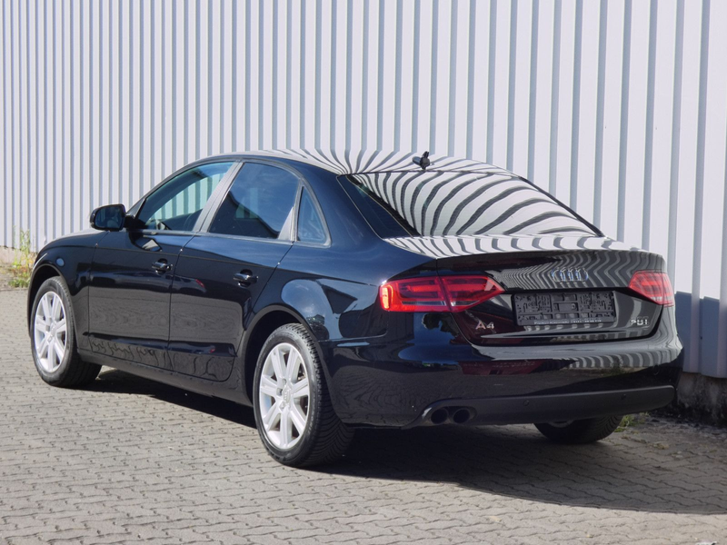 Audi A4 2.0 TFSI Quattro Attraction-Navi-Leder — photo 9