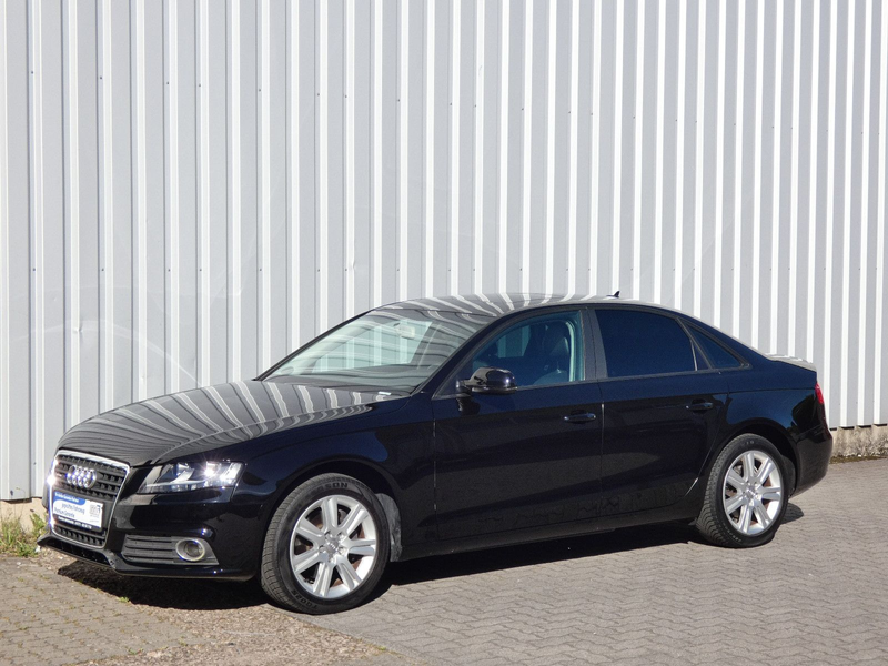 Audi A4 2.0 TFSI Quattro Attraction-Navi-Leder — photo 3