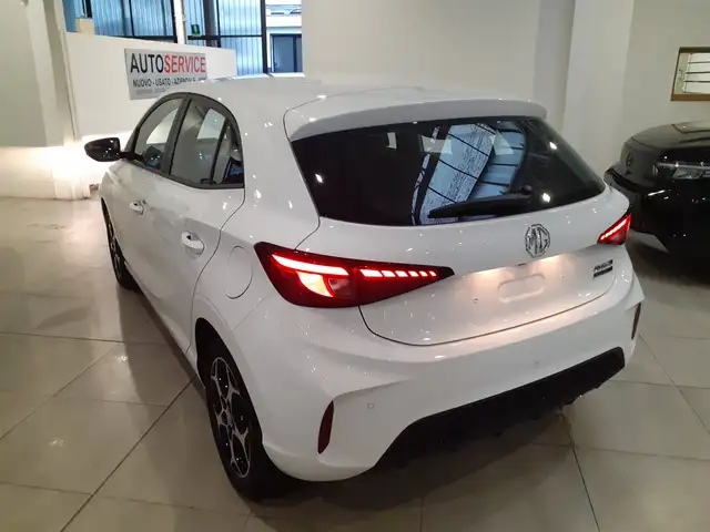 MG MG3 view 5