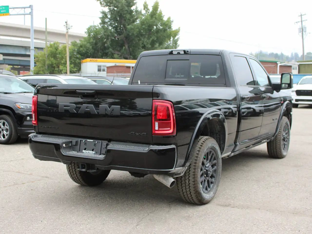 RAM 3500 снимка RAM 3500