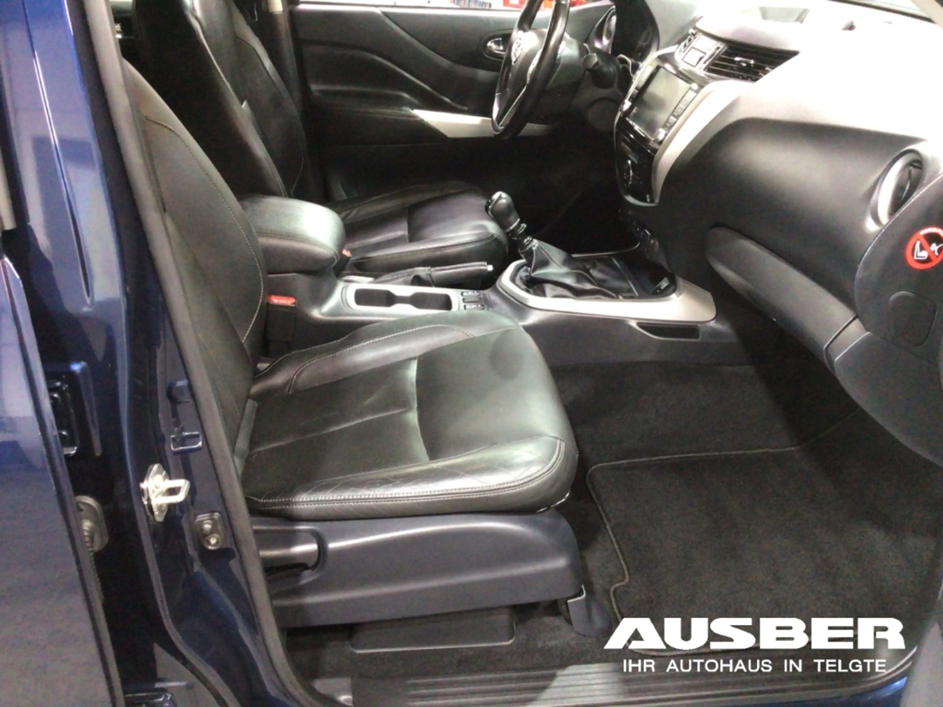 Nissan Navara Tekna Double Cab 4x4 6MT AHK 3,5to Ladeflächenbesc — photo 15