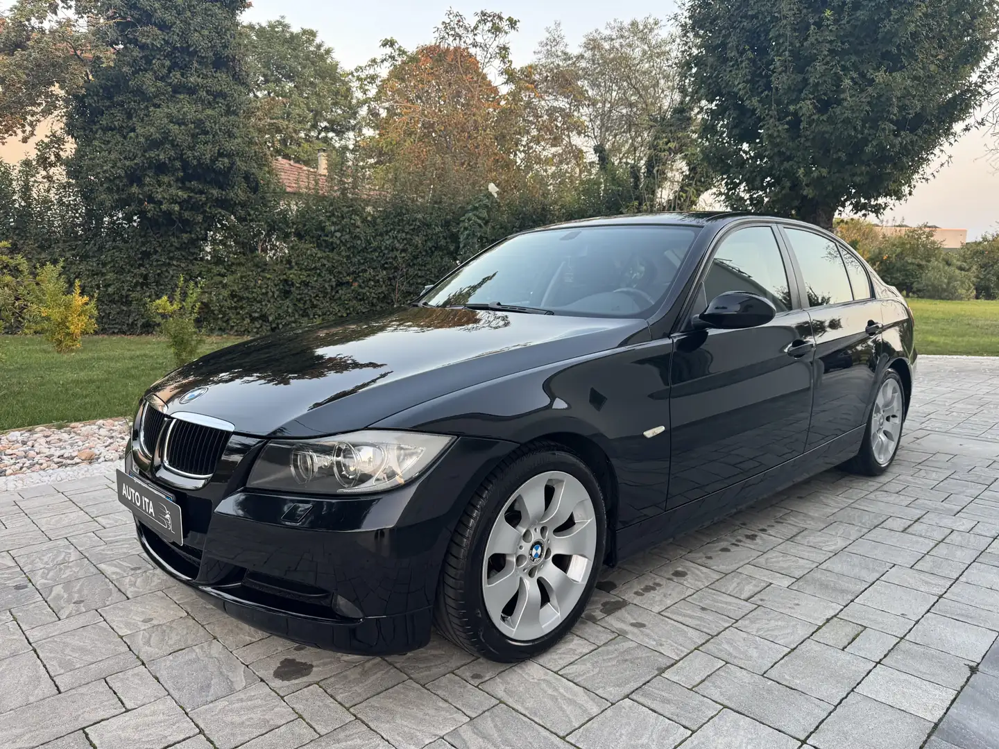 BMW 320 Serie 3 E90 Berlina 320d Msport 177cv Nero - 2