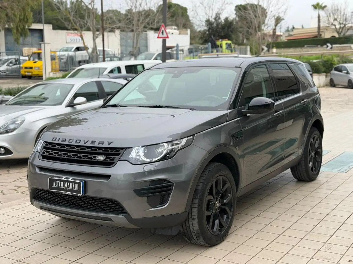Land Rover Discovery Sport 2.0 td4 Pure awd 150cv auto AUTOCARRO!! Gris - 2