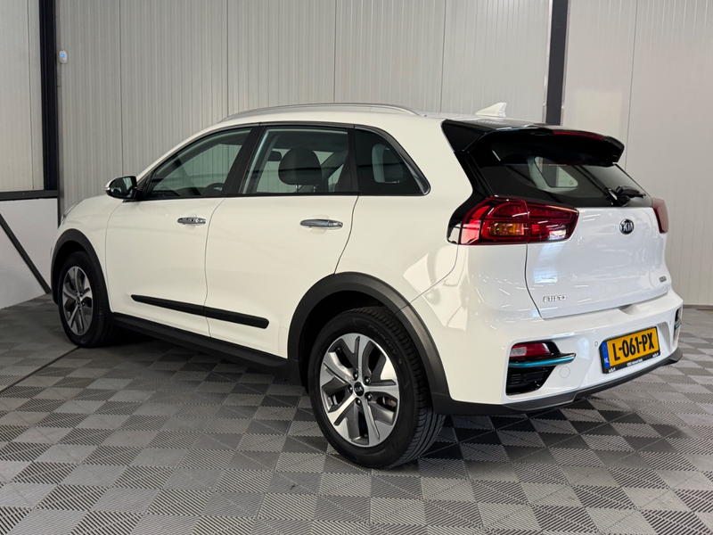 Kia e-Niro DynamicLine 39kWh 3-Fase | SoH 100% | Navi | Camer — photo 8