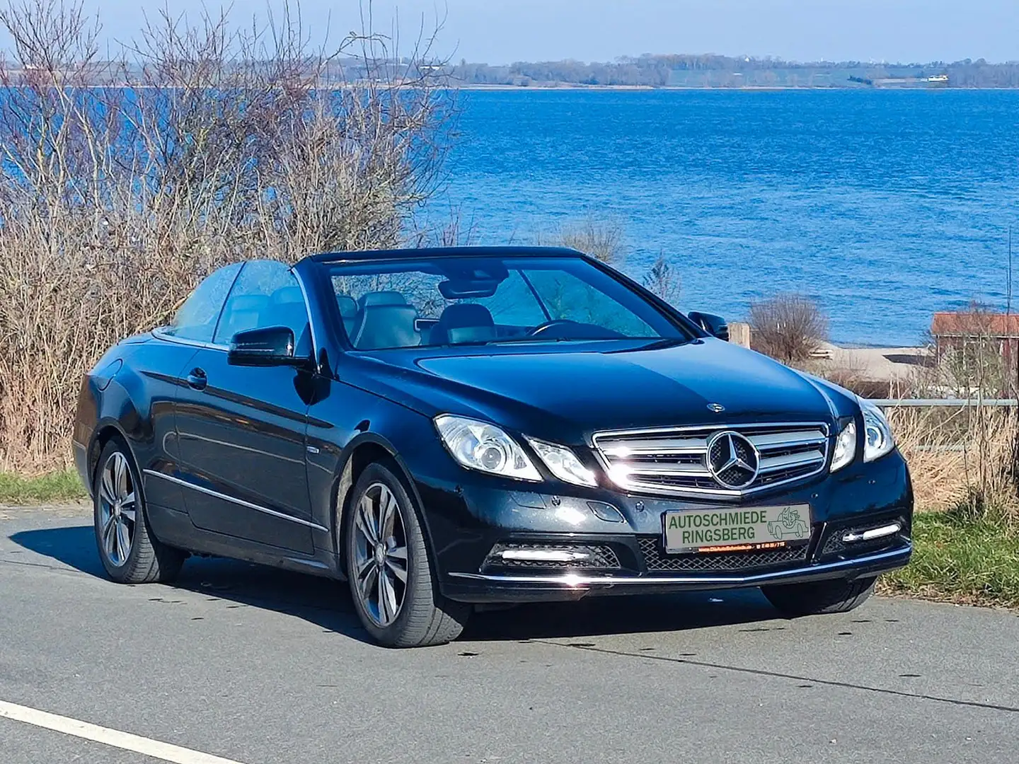 Mercedes-Benz E 250 E250CDI Avantgarde Cabrio SHZ ILS Leder Navi Schwarz - 1
