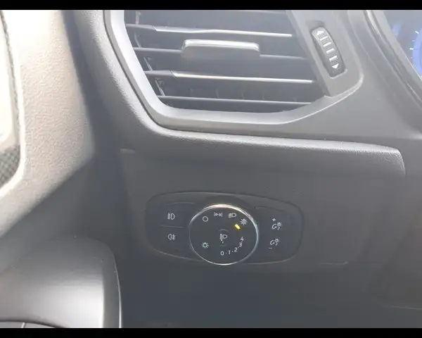 Ford Focus view 6