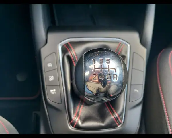 Ford Focus view 9