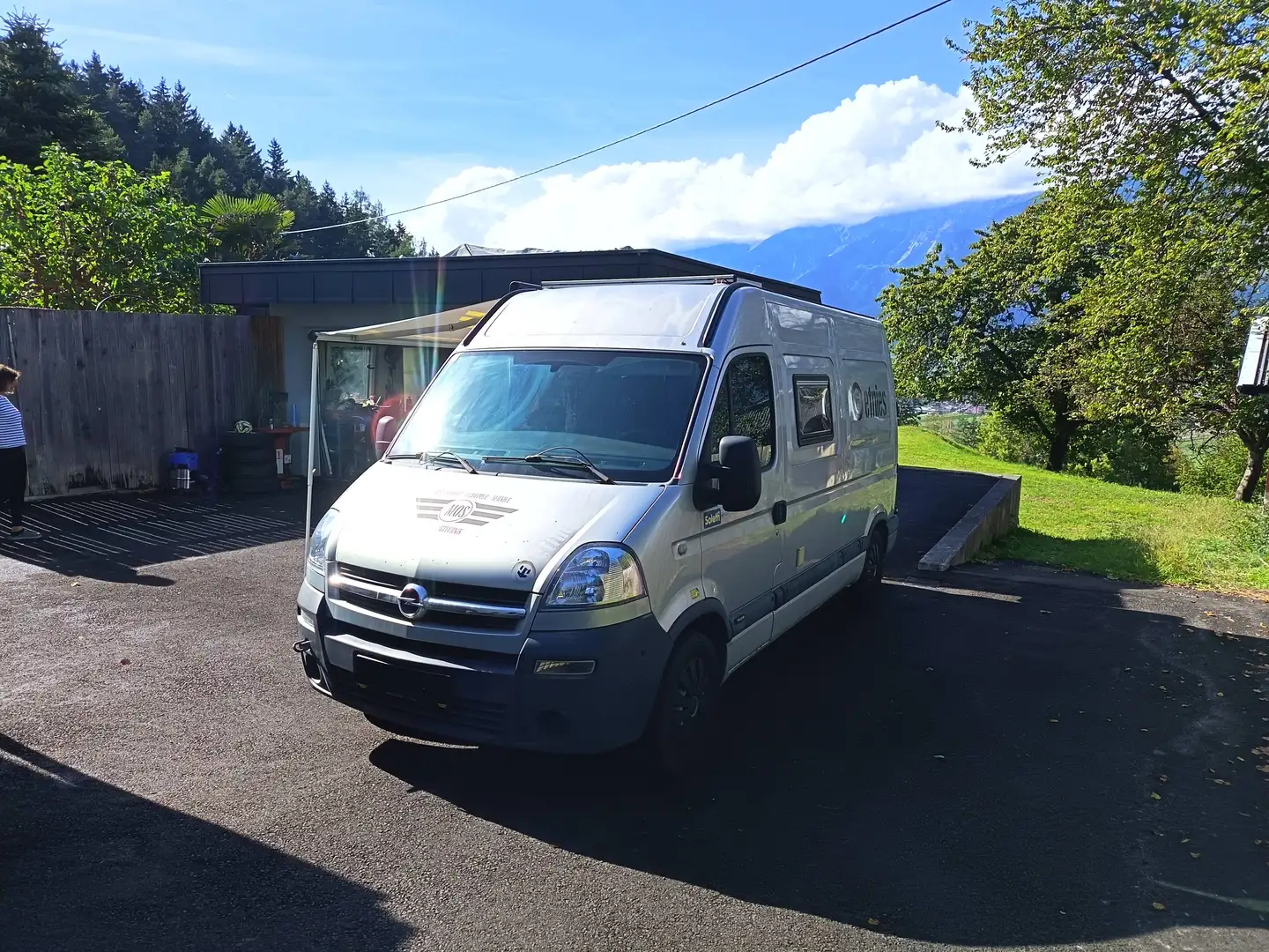 Opel Movano Camper 5 sitzer 5 Schlafplätze frisches pickerl b Führerschein Silber - 2
