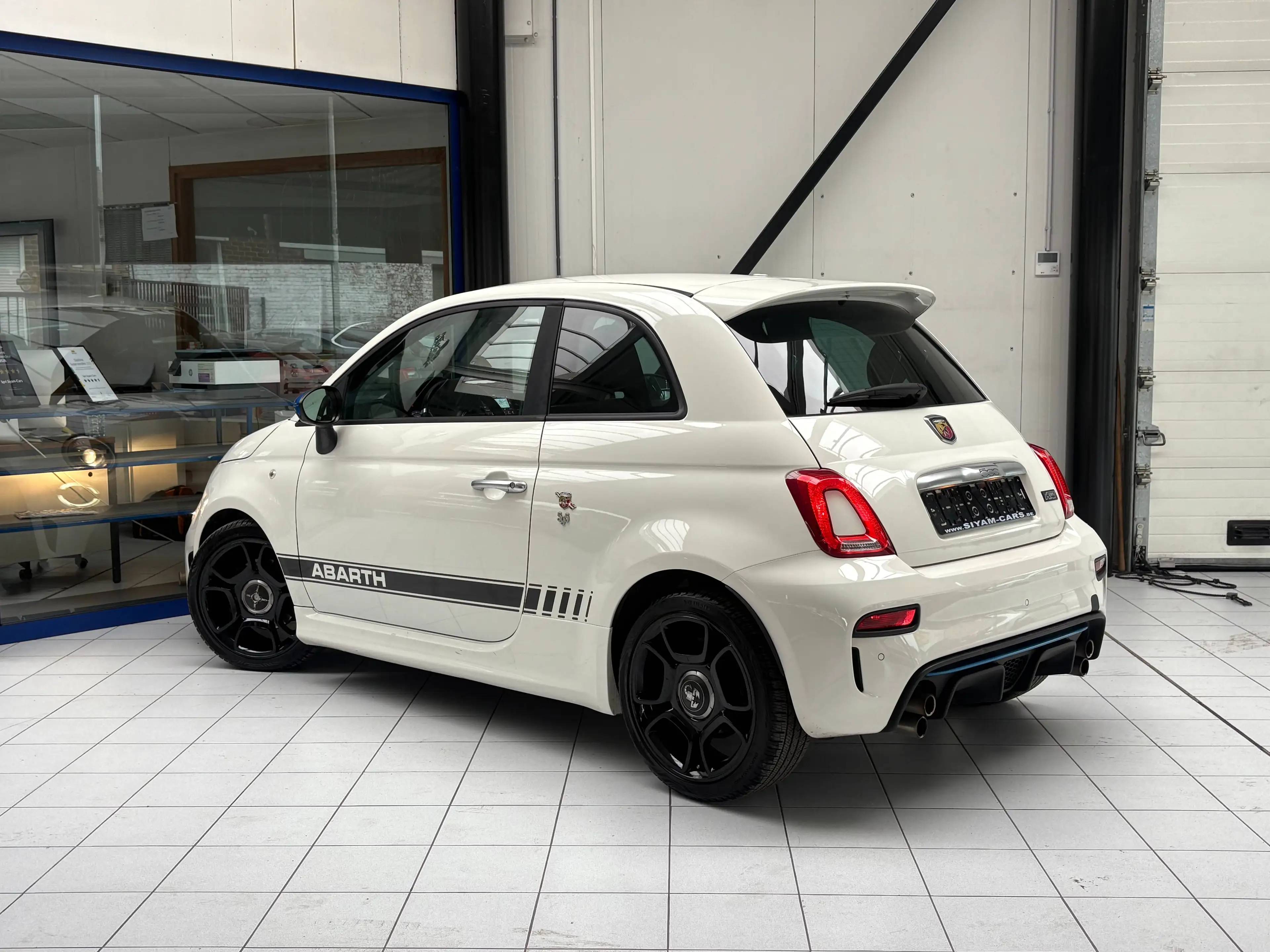 Fiat 500 Abarth 1.4i *F595 * GPS * PDC * JANTES * CARNET * SPORT * — photo 3