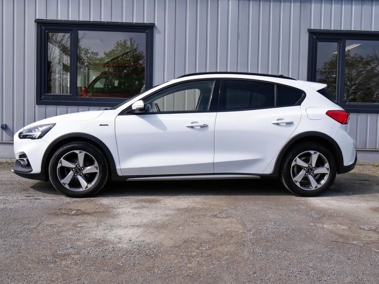 Ford Focus Active 1.0 EB MHEV LED+DAB+Lenkrad heizbar Klima Weiß - 2