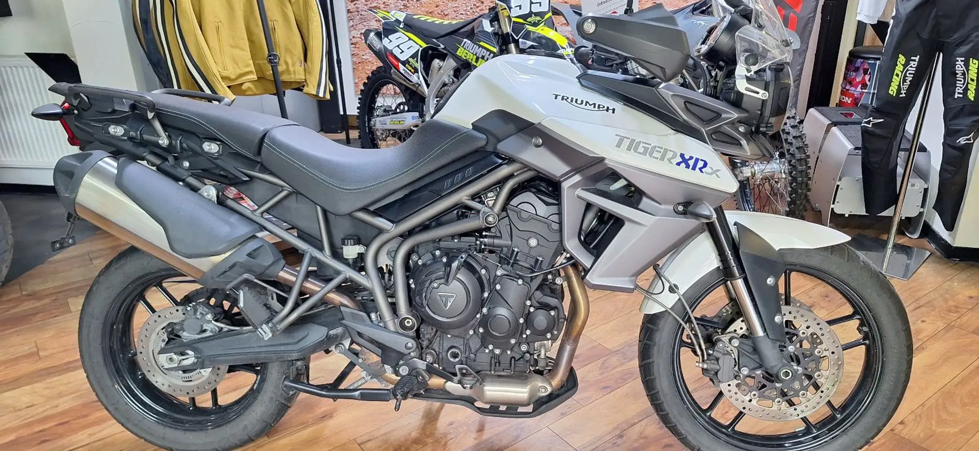 Triumph Tiger 800 XRX  NEUZUGANG IM KUNDENAUFTRAG Blanc - 1