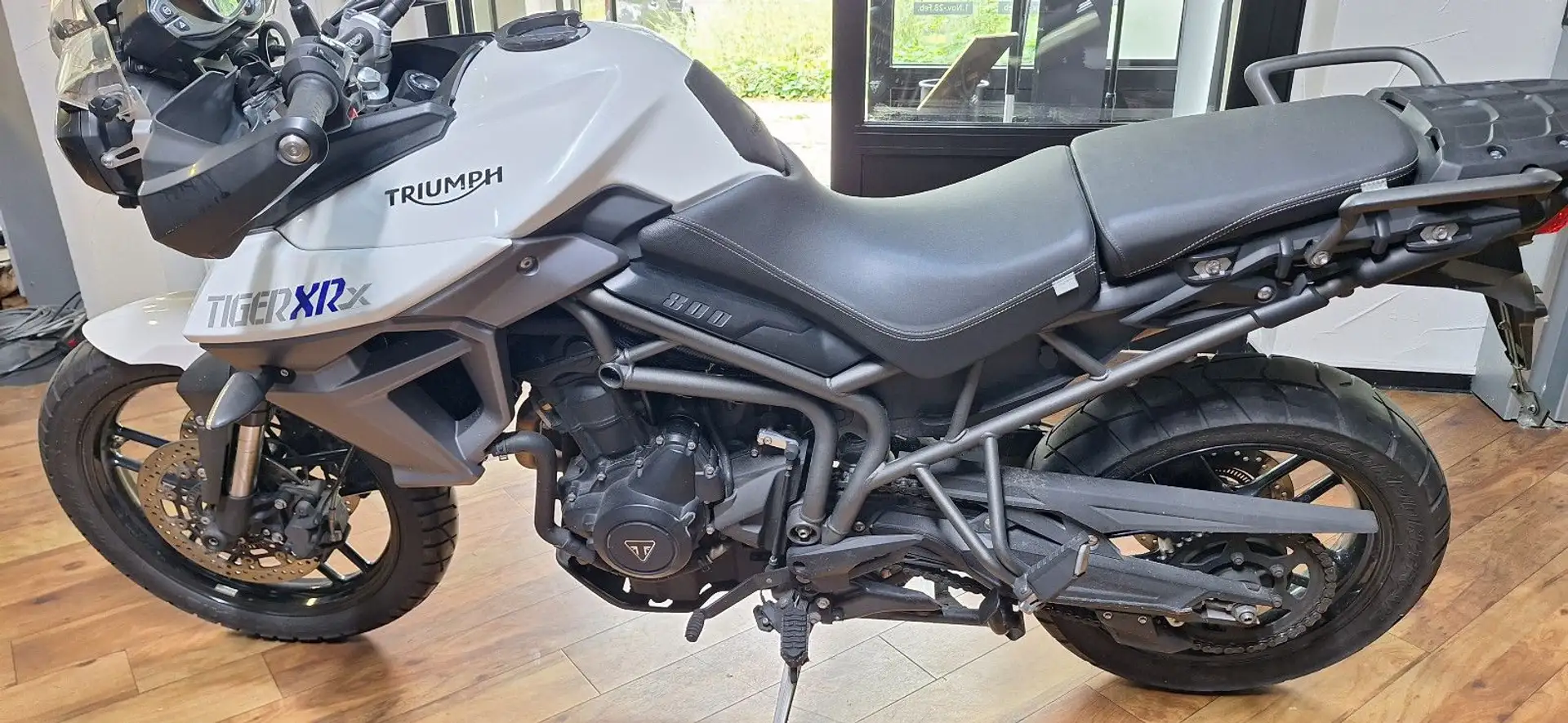 Triumph Tiger 800 XRX  NEUZUGANG IM KUNDENAUFTRAG Blanc - 2