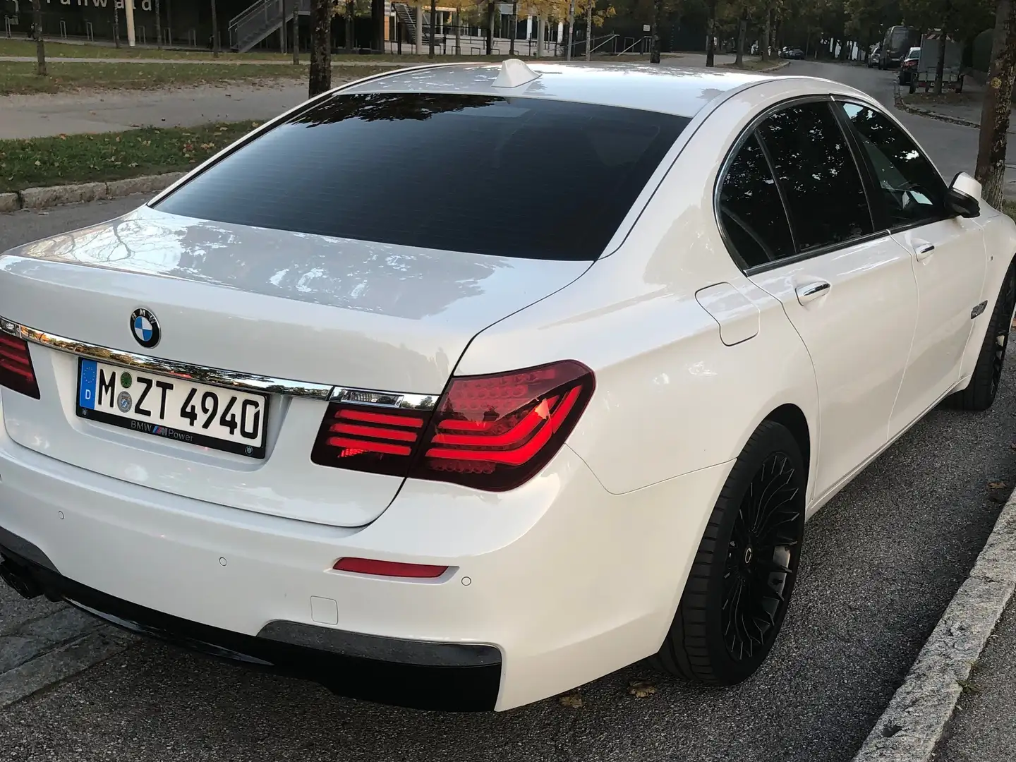 BMW 730 730 D M-Paket Weiß - 1