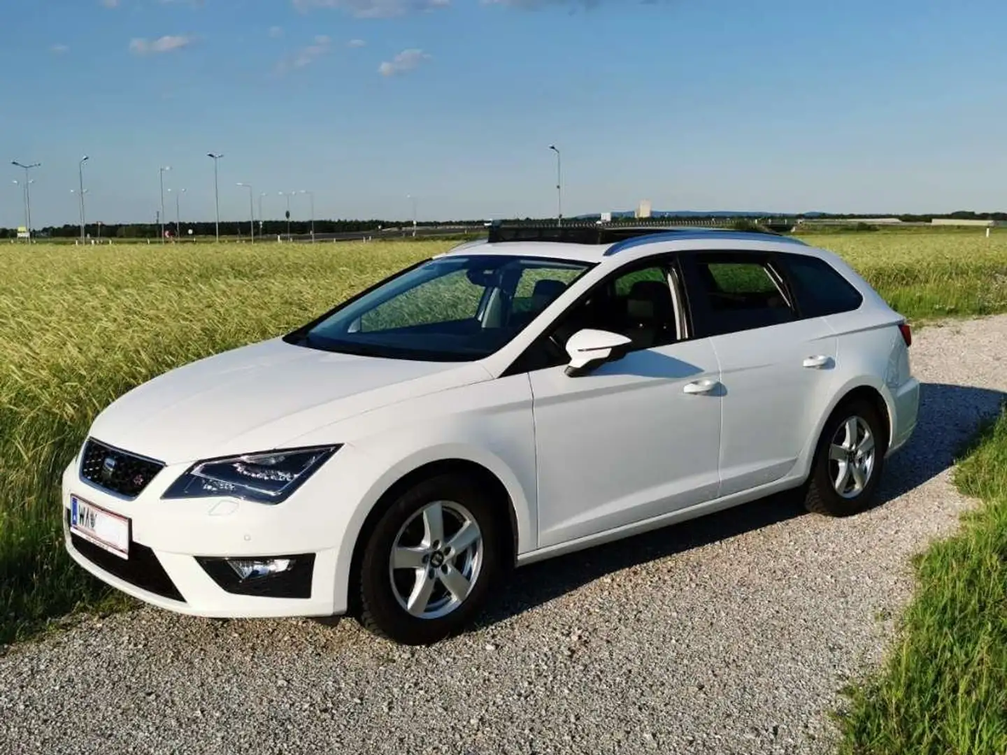 SEAT Leon Leon ST FR 1,4 TSI Start-Stop FR Start-Stopp Weiß - 2