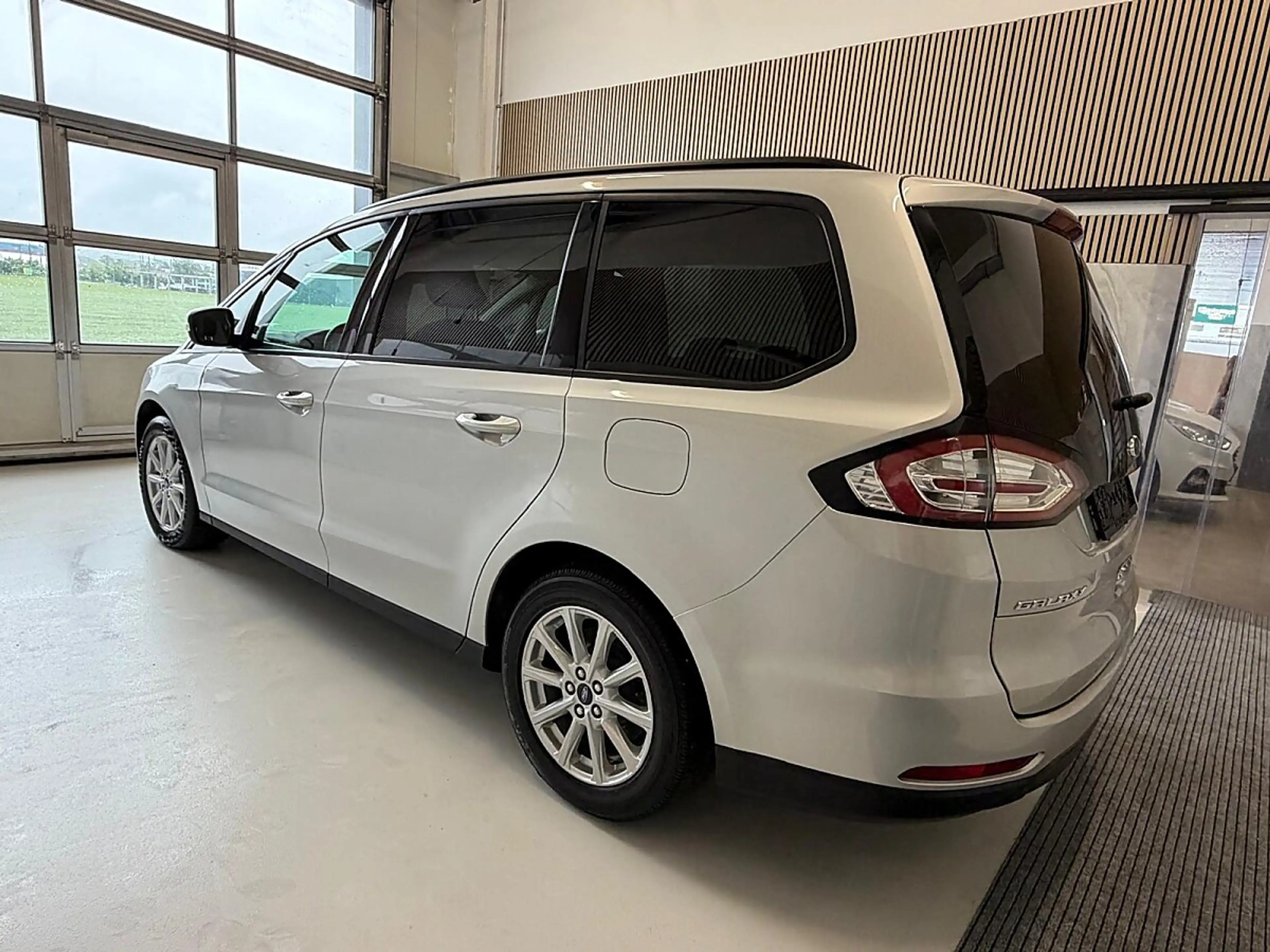 Ford Galaxy 2,0 EcoBlue SCR Titanium Anhängerkupplung, Zusa... — photo 7