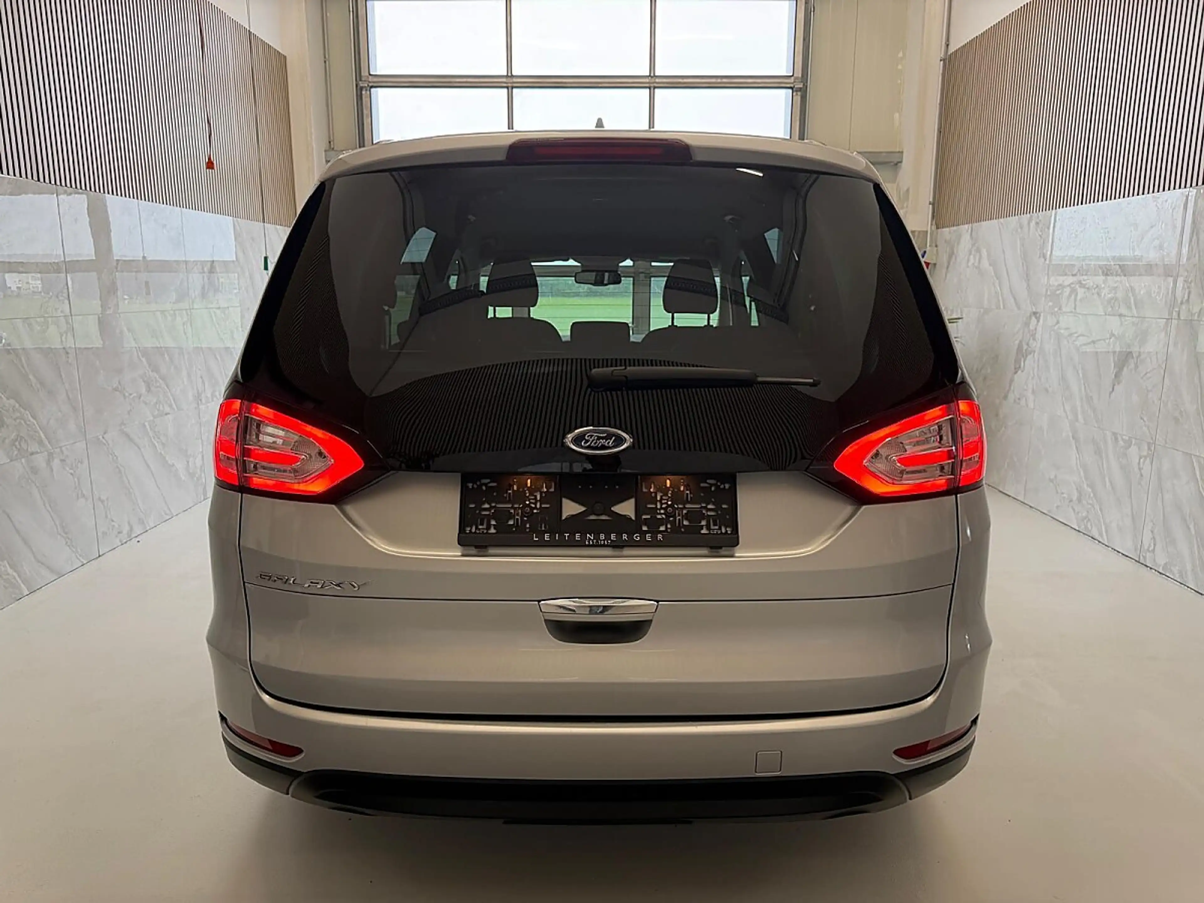 Ford Galaxy 2,0 EcoBlue SCR Titanium Anhängerkupplung, Zusa... — photo 13