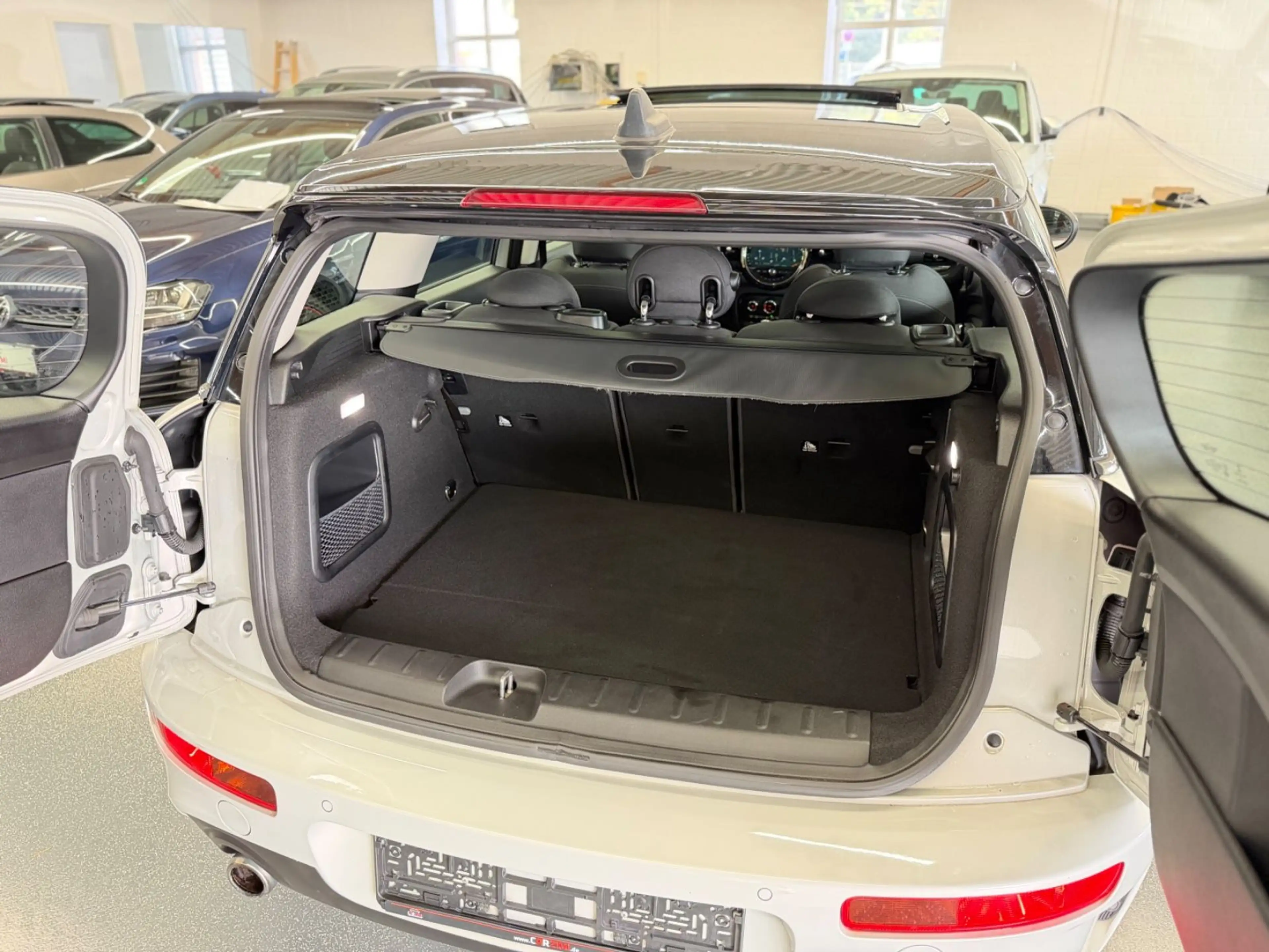 MINI Cooper S Clubman All4 JCW LED Leder Panorama — photo 9