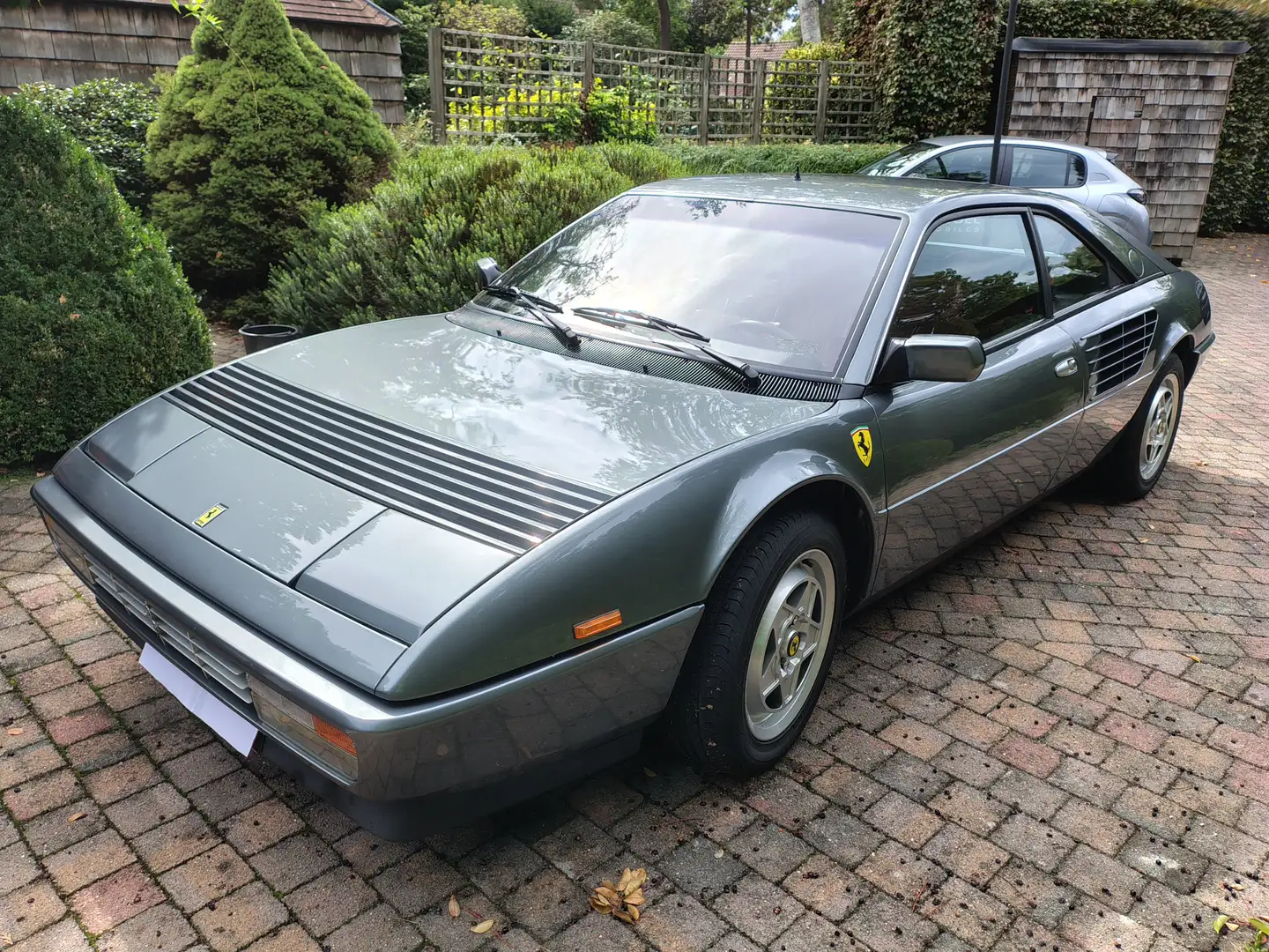 Ferrari Mondial 3.2 Szary - 1