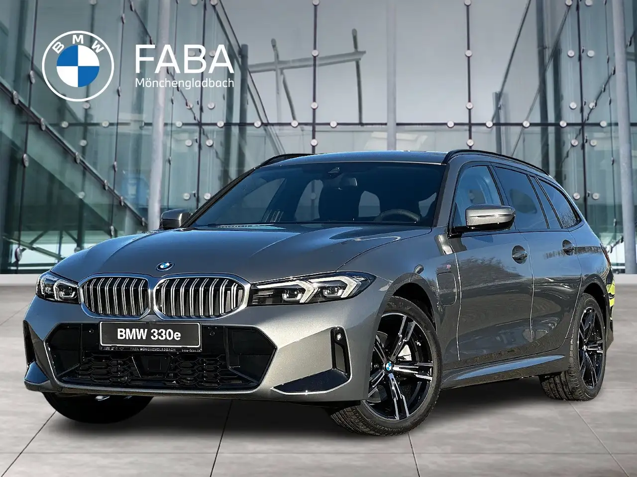 BMW 330