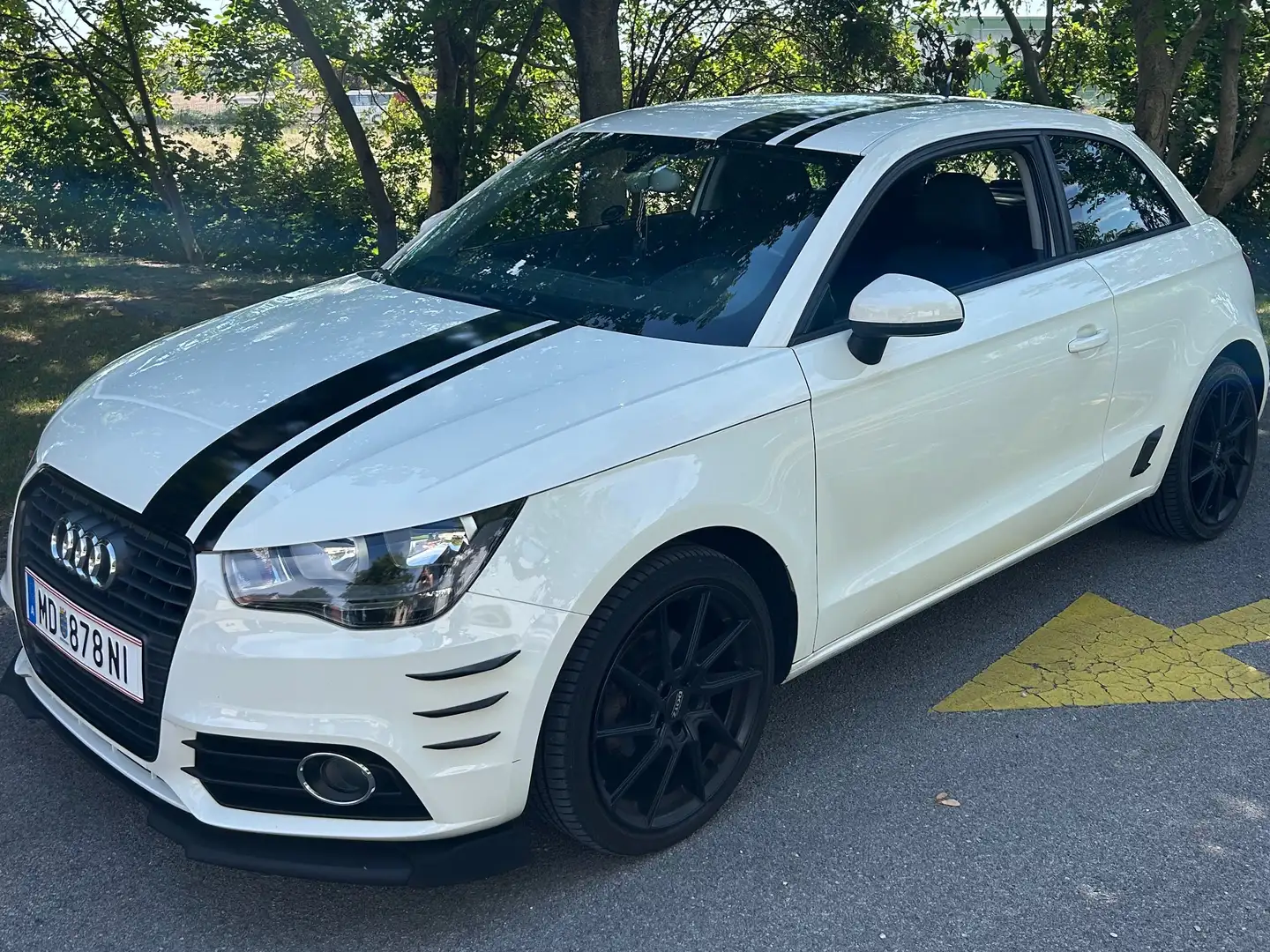 Audi A1 A1 1,2 TFSI Ambition Ambition Weiß - 2