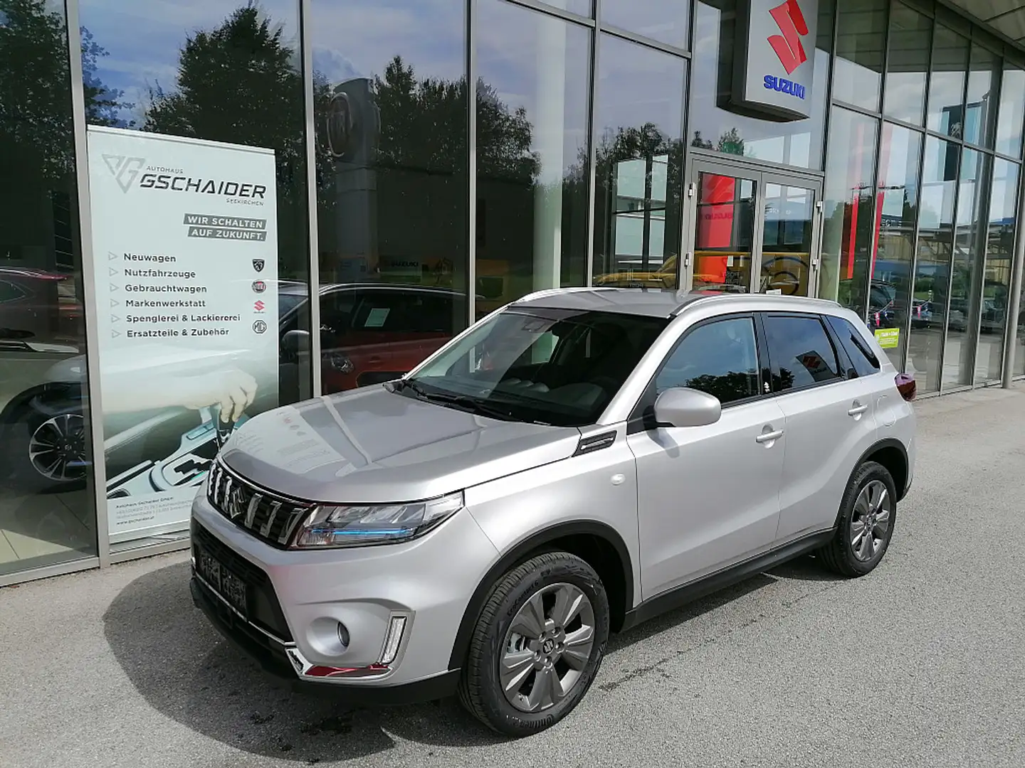 Suzuki Vitara 1,4 GL+ DITC Hybrid ALLGRIP shine Silber - 2