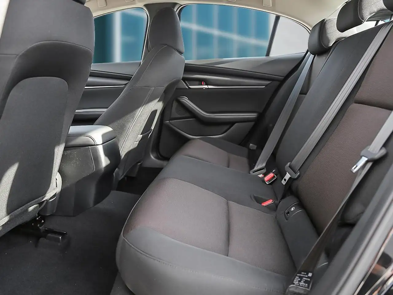 Mazda 3 снимка Mazda 3