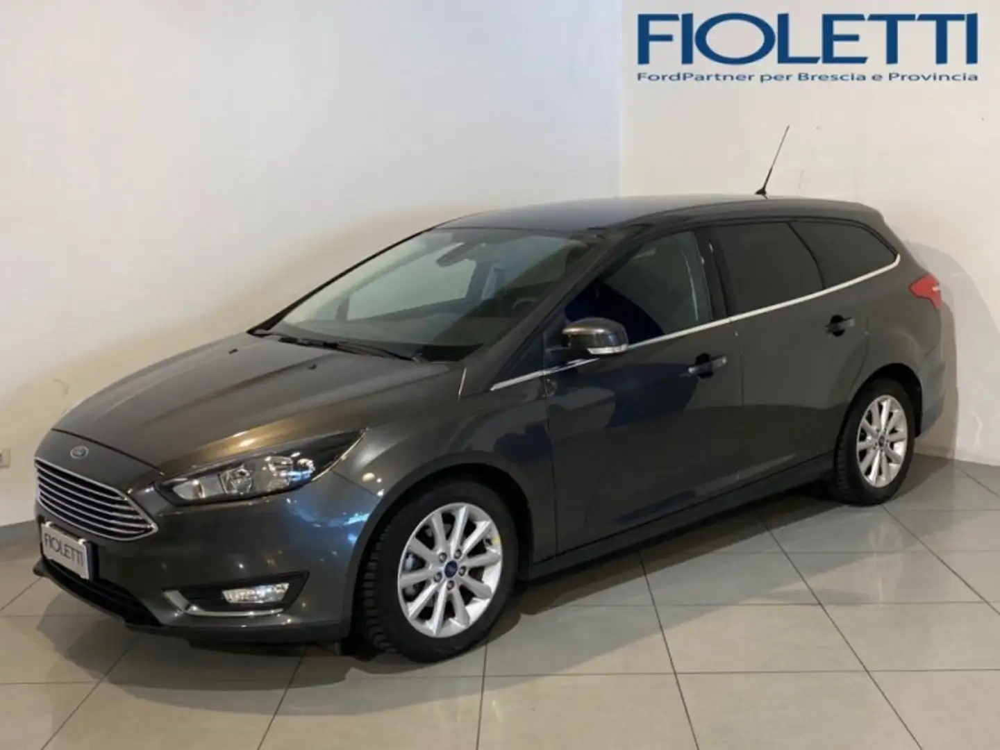Ford Focus 3ª SERIE 1.5 TDCI 120 CV START&STOP SW TITANIUM Gris - 1