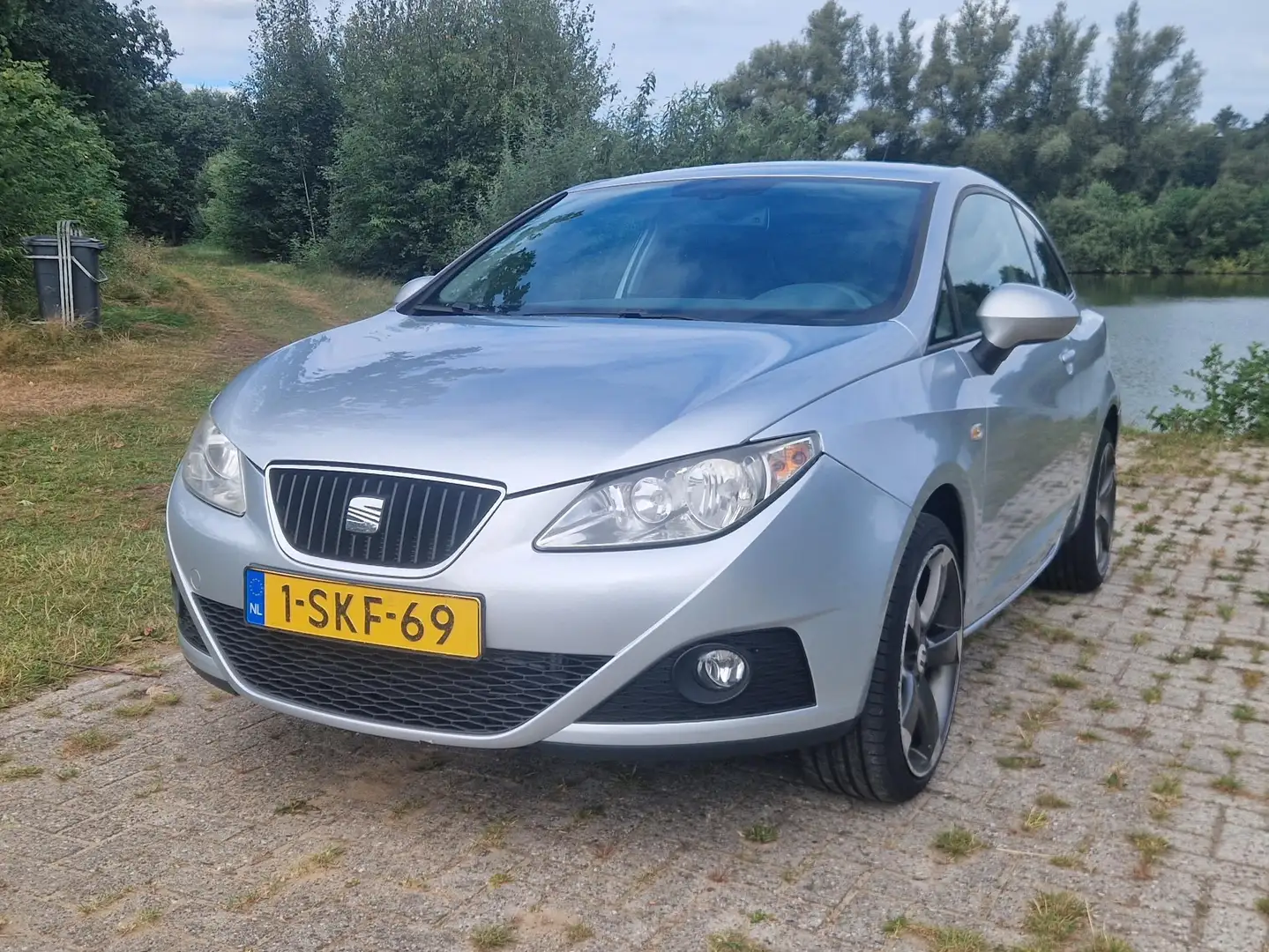 SEAT Ibiza Ibiza 1.2 TDI Style Eco. Zilver - 2