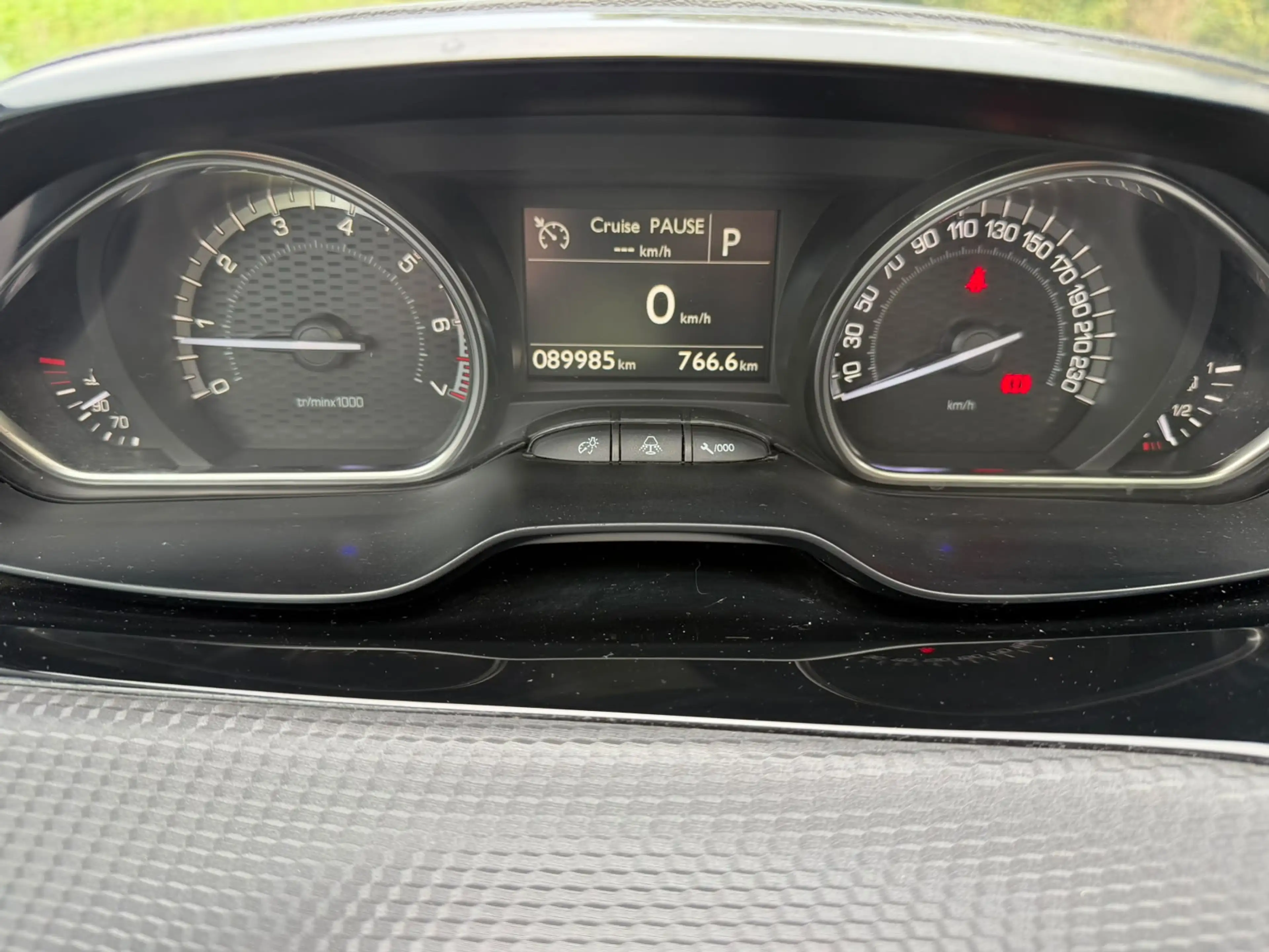 Peugeot 2008 2008 1.2i  GT Line S — photo 11