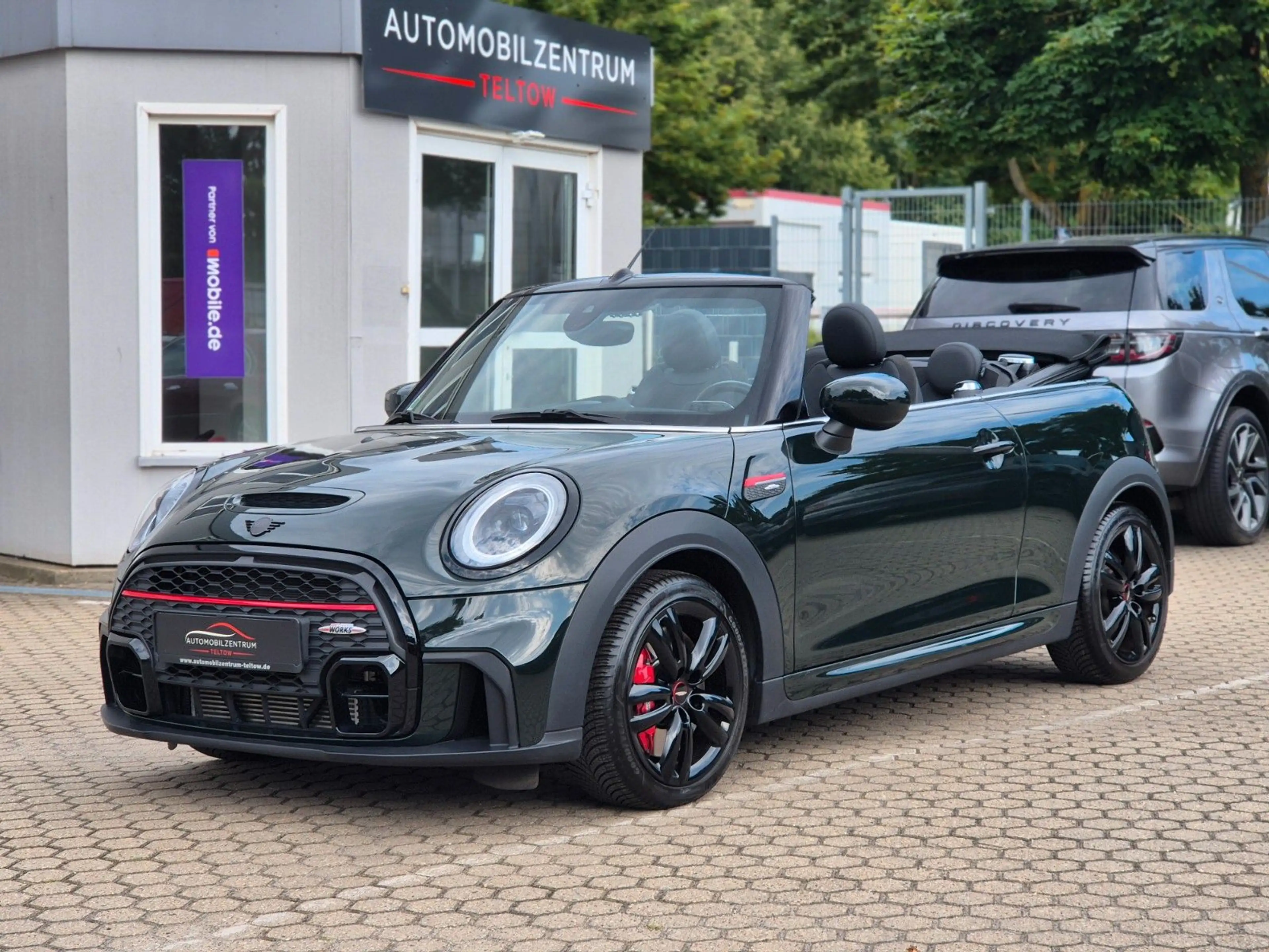 MINI John Cooper Works Cabrio John Cooper Works Trim Cabrio Aut. Premium Paket — photo 2