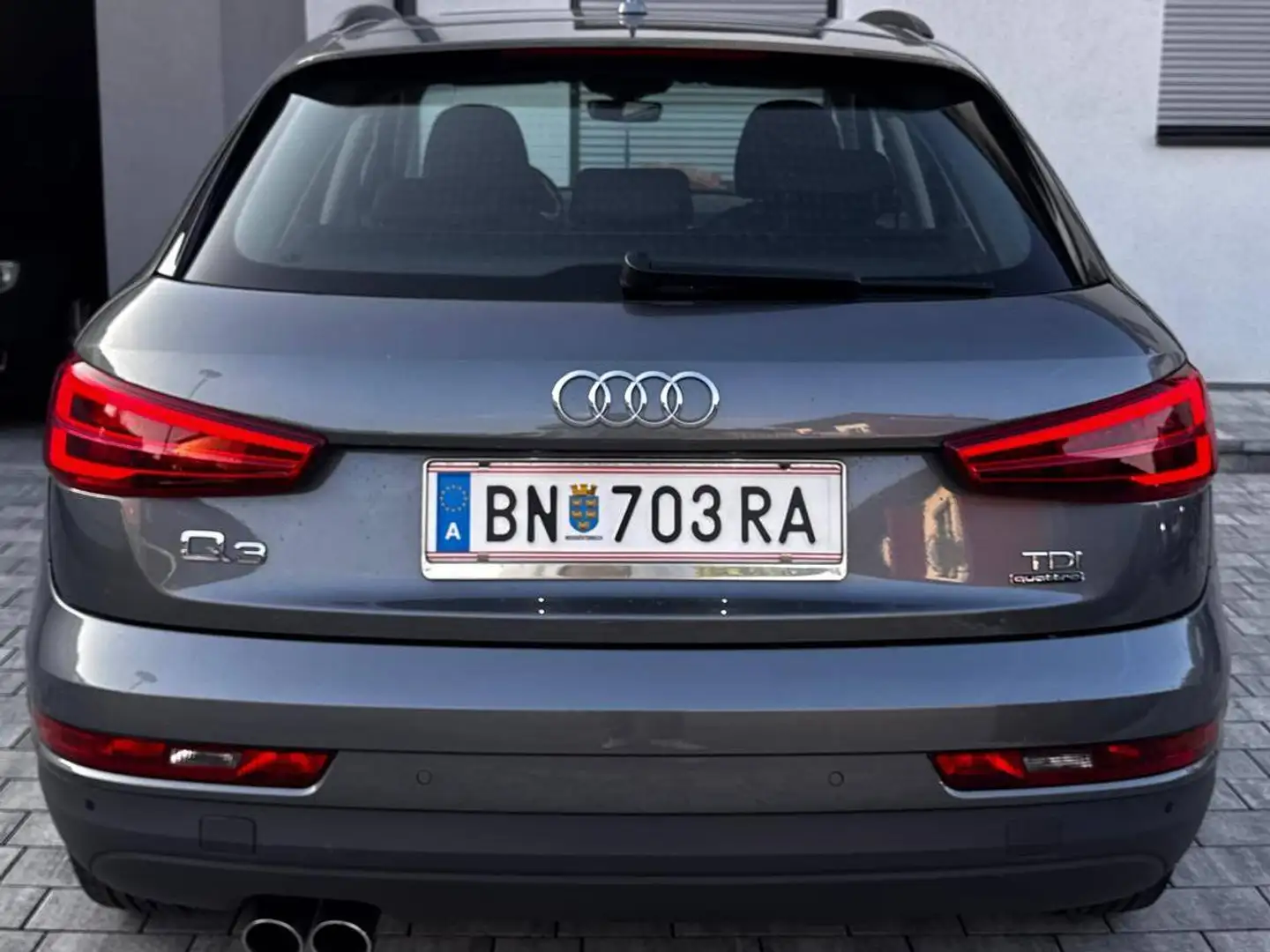 Audi Q3 Q3 2,0 TDI quattro S-tronic Silber - 2