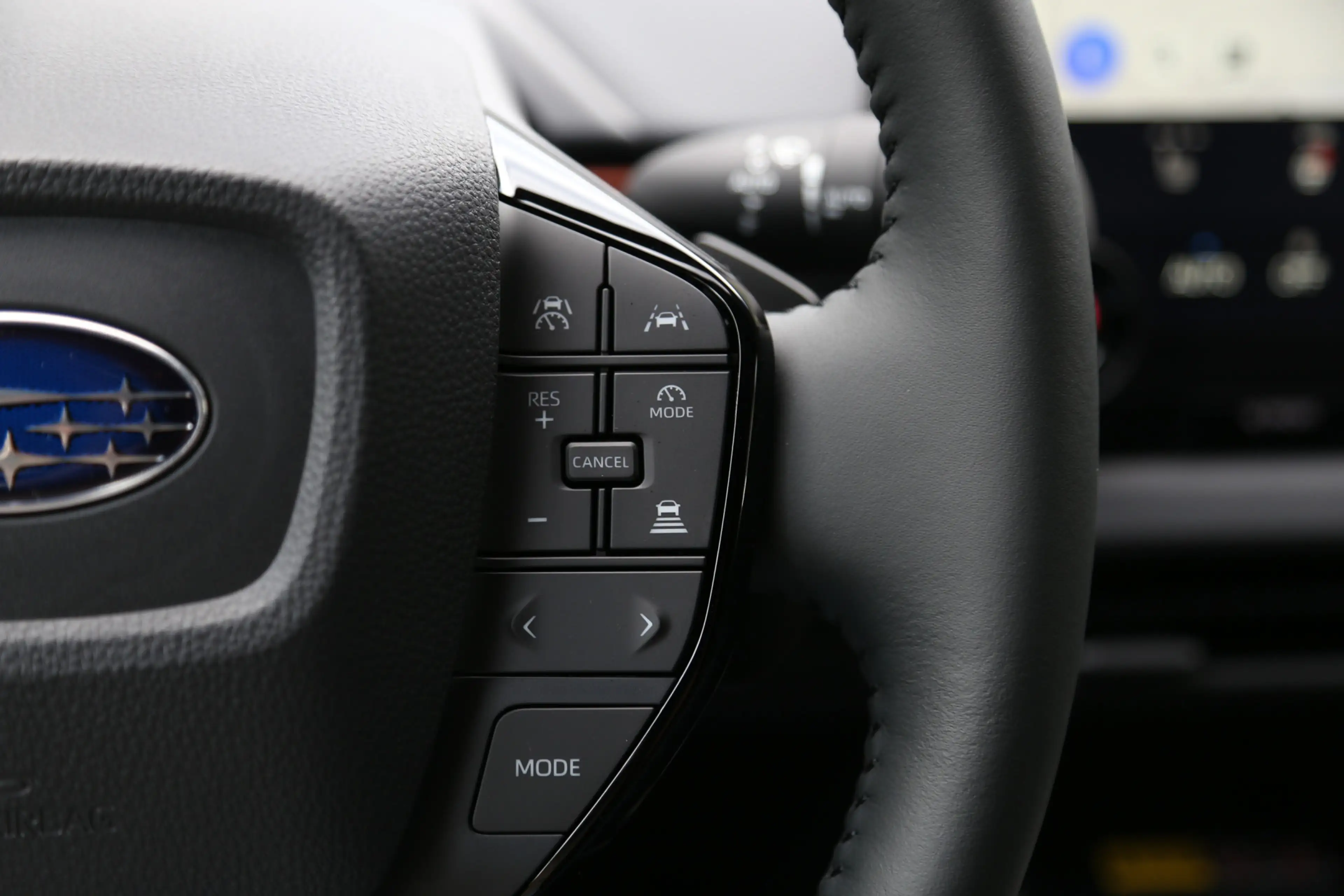 Subaru Uncharted 2E-xcite+ 77 kWh Leer Navi LED ACC 360view HK — photo 11