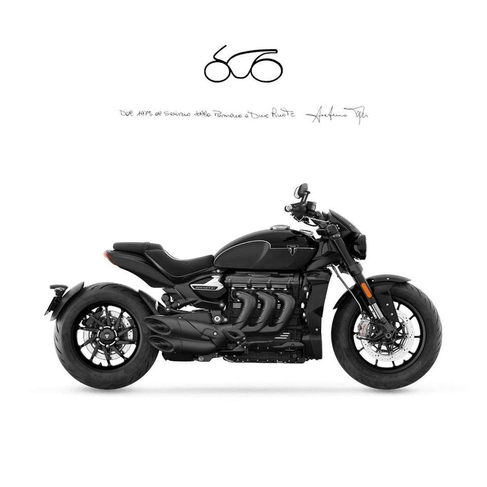 Triumph Rocket 3 R STORM