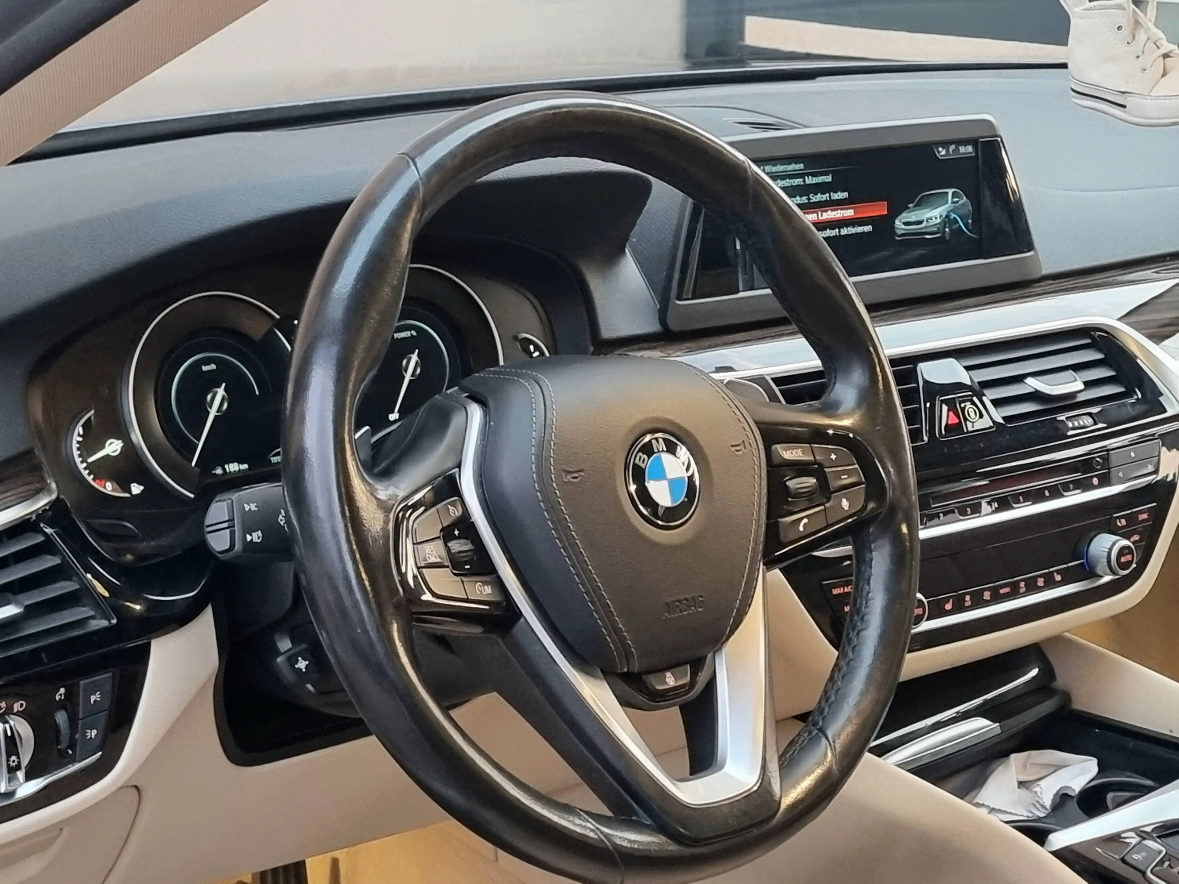 BMW 530 530e PHEV iPerformance — photo 9