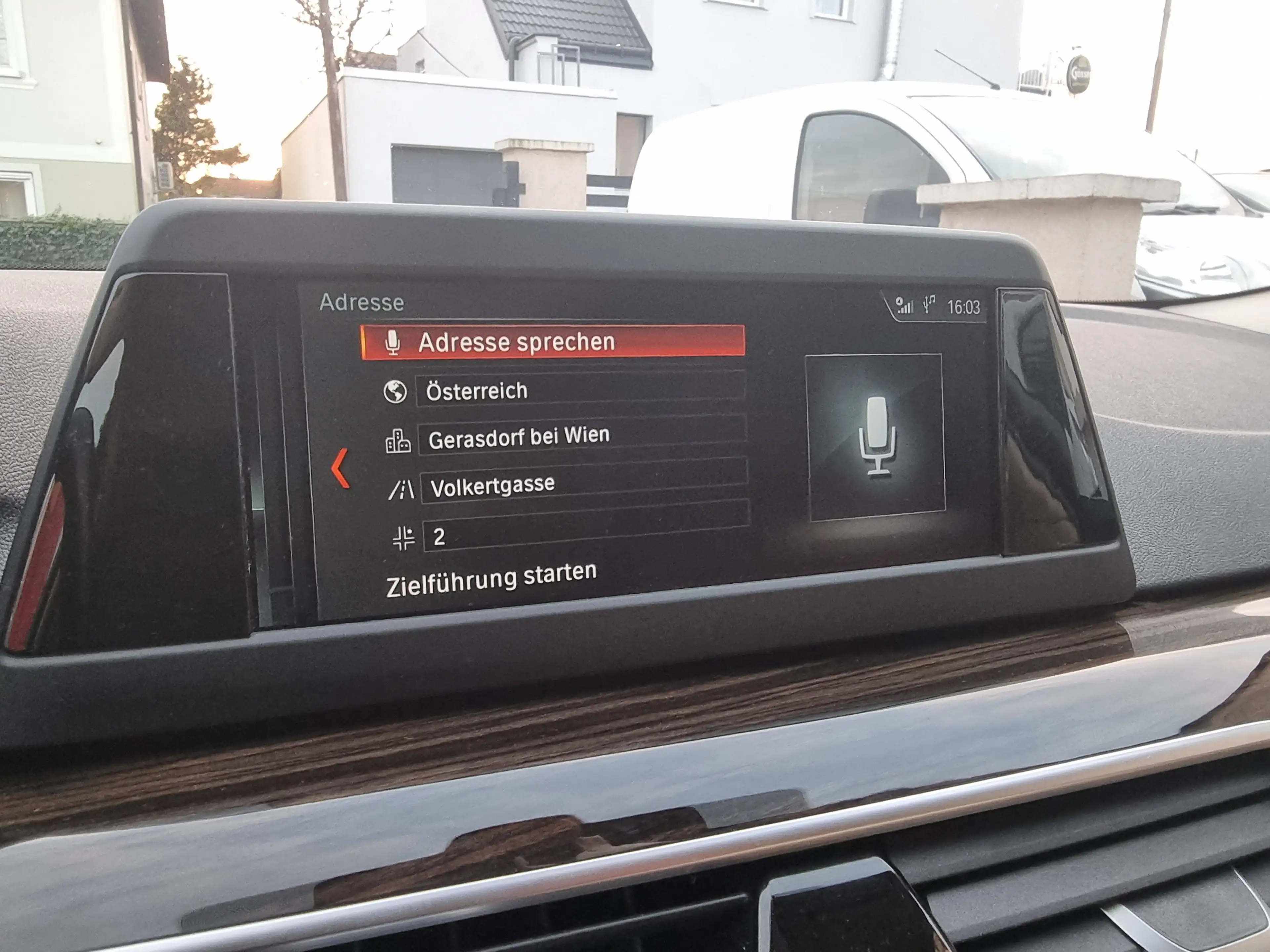 BMW 530 530e PHEV iPerformance — photo 14