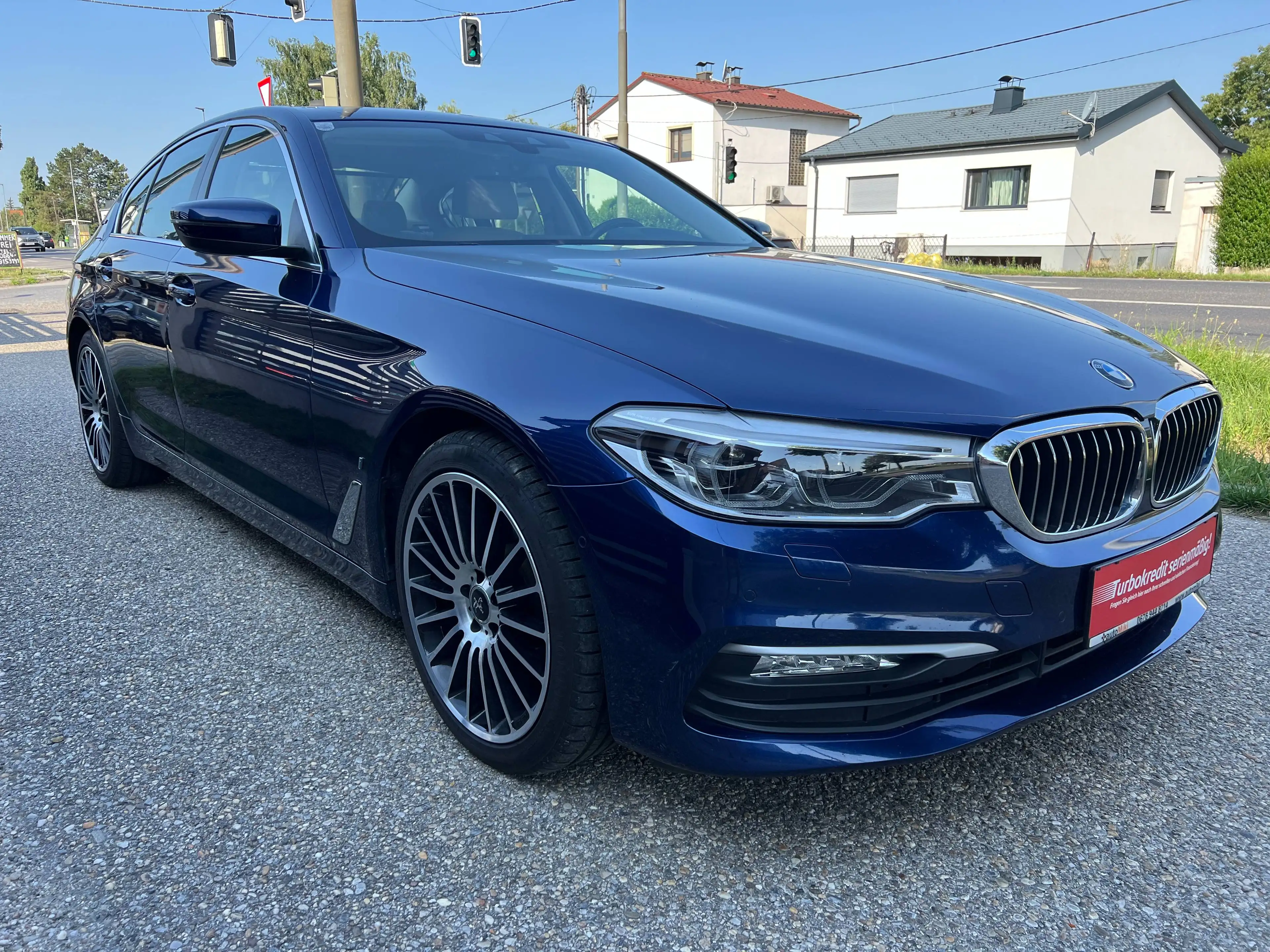 BMW 530 530e PHEV iPerformance — photo 3