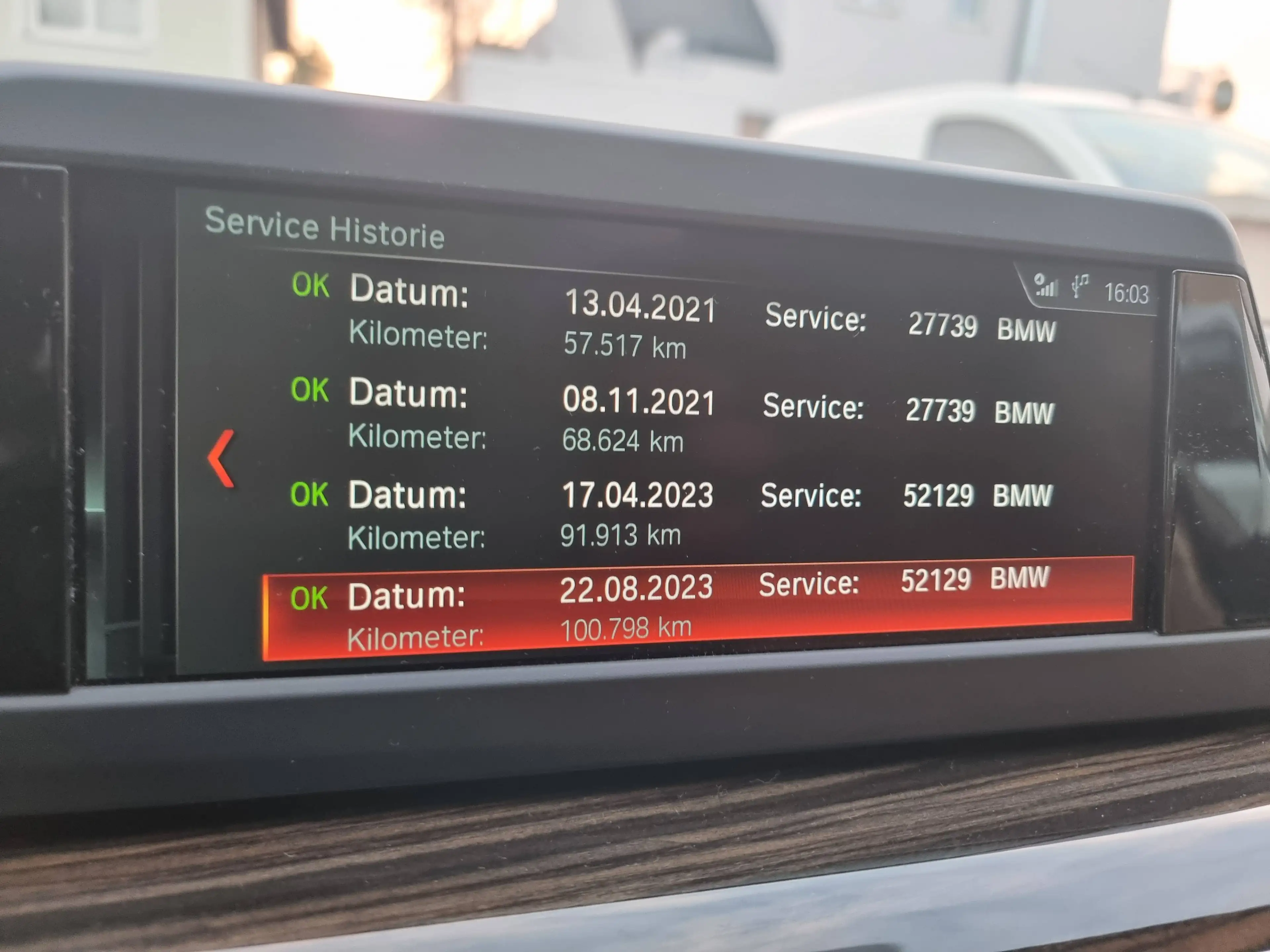 BMW 530 530e PHEV iPerformance — photo 13