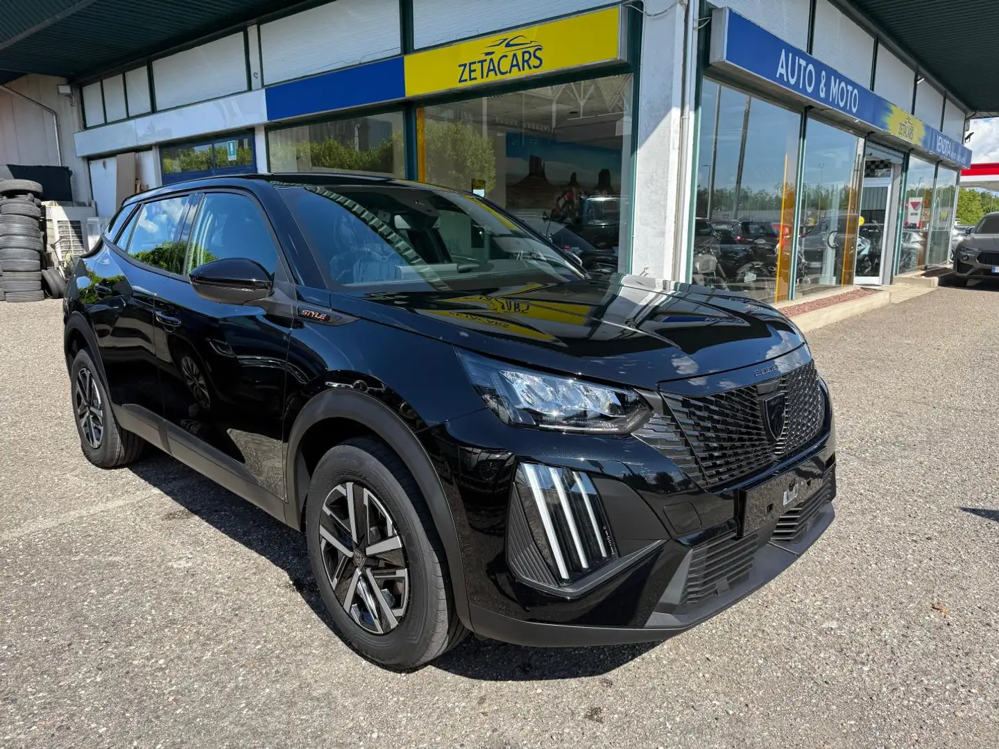 Peugeot 2008 1.2 puretech Style s&s 100cv Nero - 1