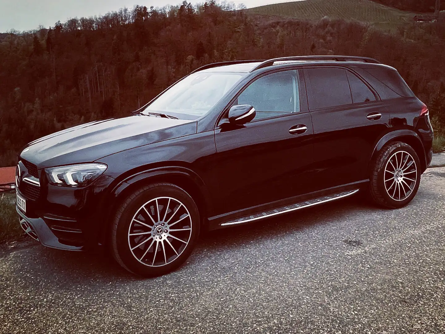 Mercedes-Benz GLE 450 GLE 450 4Matic Aut. Schwarz - 1