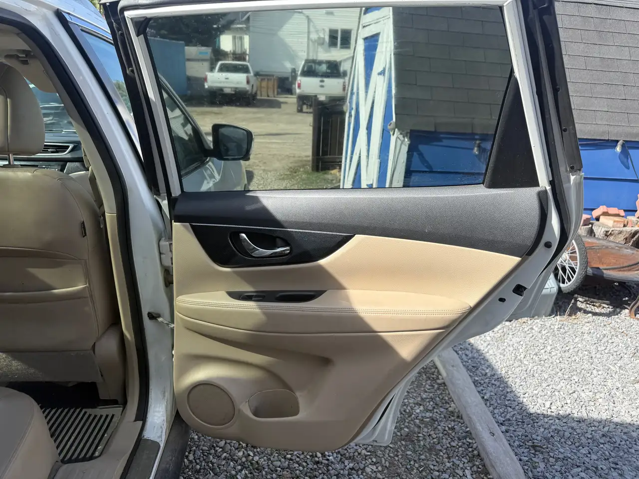 Nissan Rogue снимка Nissan Rogue