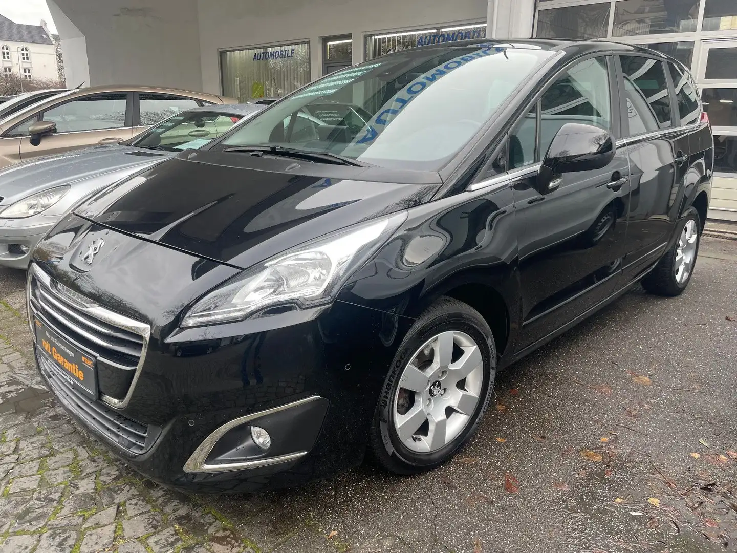Peugeot 5008 Active 1.6 hdi,Panorama,Navi,PDC Kamera Negru - 1