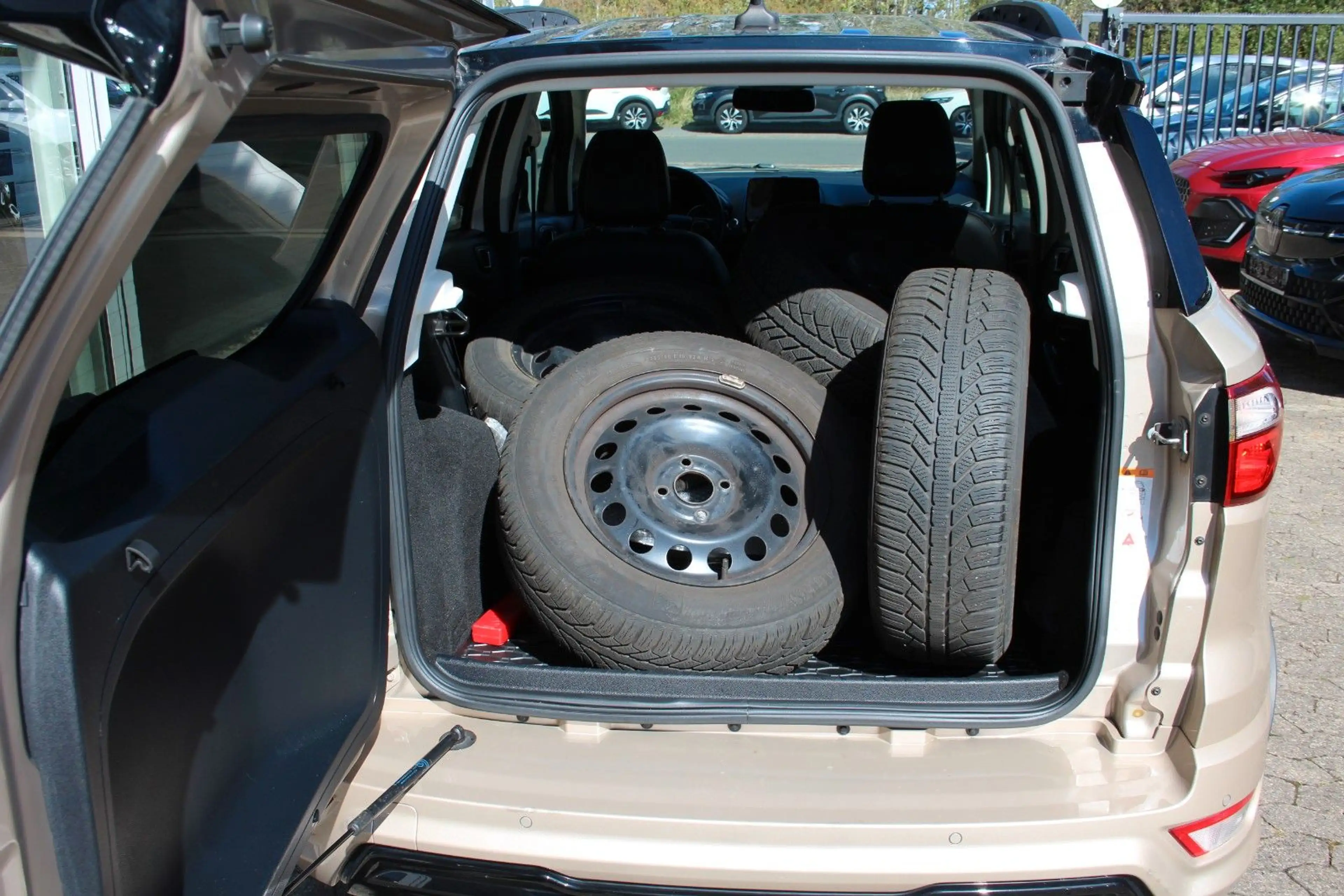 Ford EcoSport ST-Line — photo 5