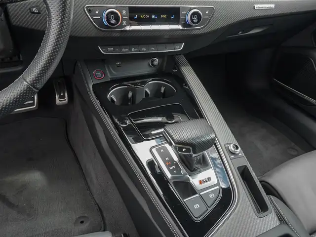 Audi RS5 view 13
