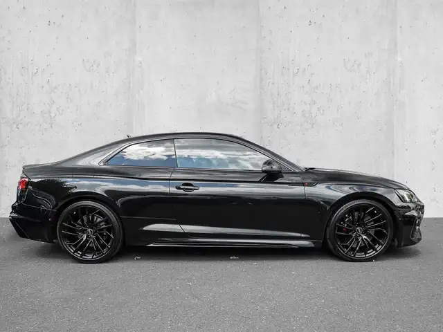 Audi RS5 view 5