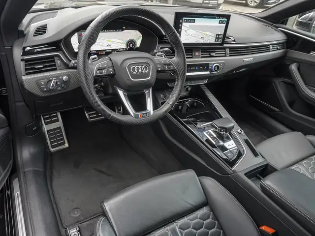 Audi RS5 view 10