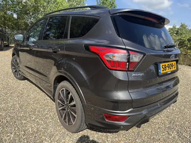 Ford Kuga view 2