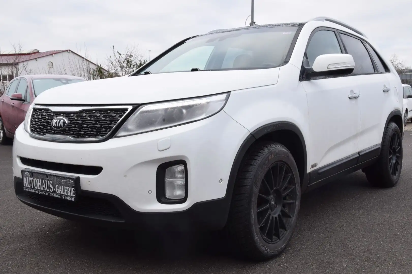 Kia Sorento Spirit 4WD*AUTOM.*PANO*LEDER*AHK*KAMERA Weiß - 1