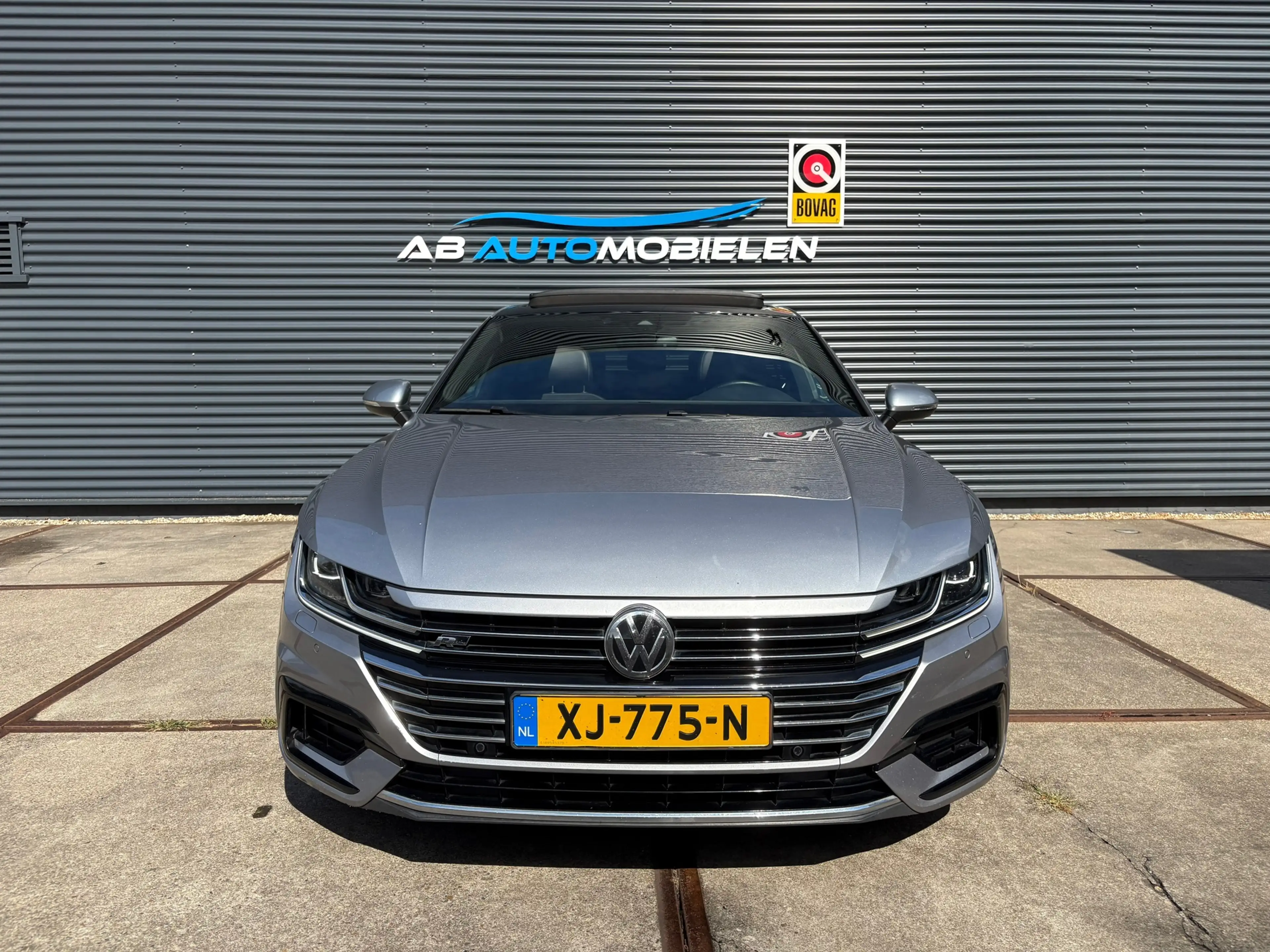 Volkswagen Arteon 2.0 TDI R-LINE CAMERA/ PANORAMA/ PARK ASSIST — photo 3