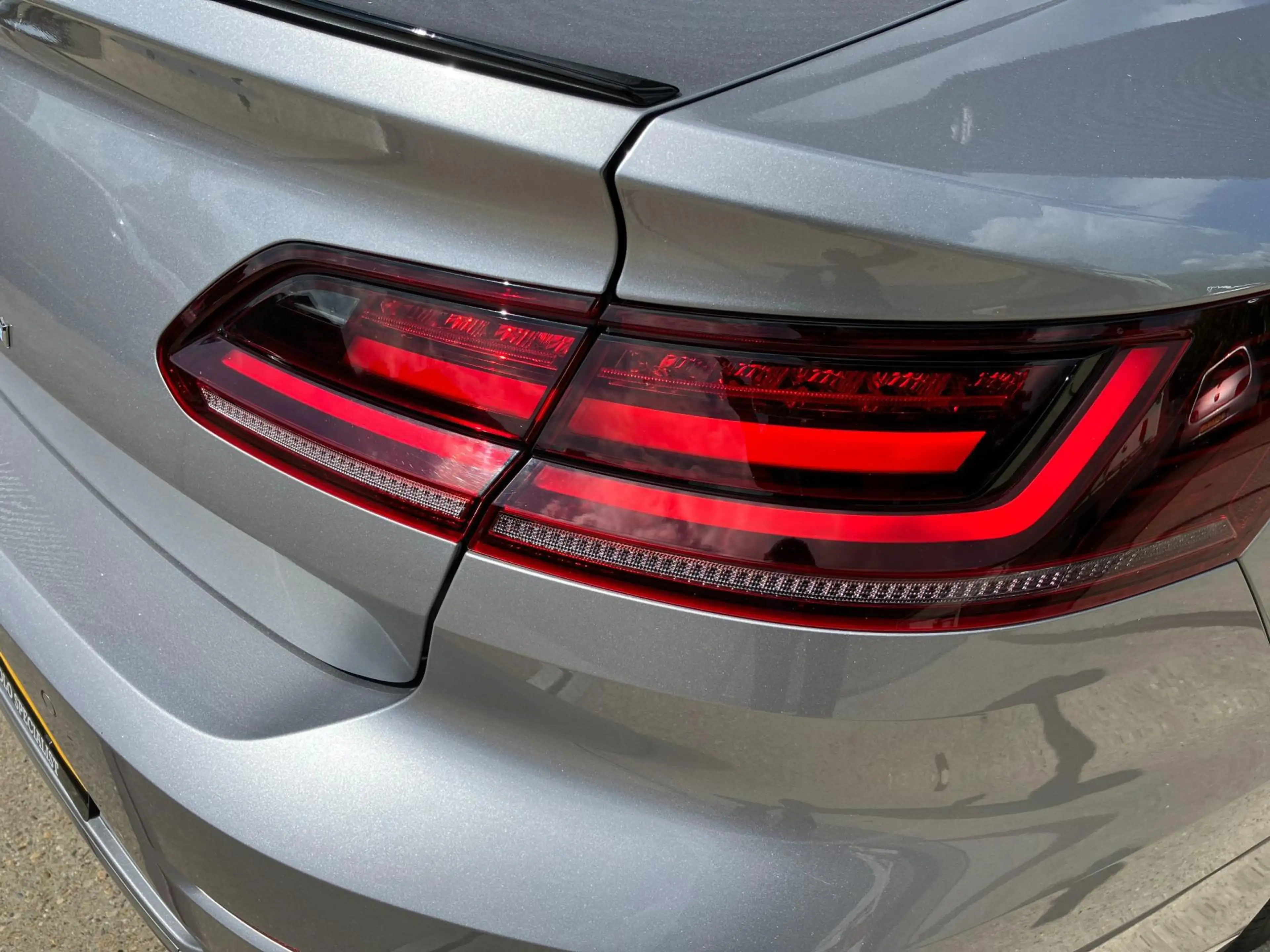 Volkswagen Arteon 2.0 TDI R-LINE CAMERA/ PANORAMA/ PARK ASSIST — photo 14