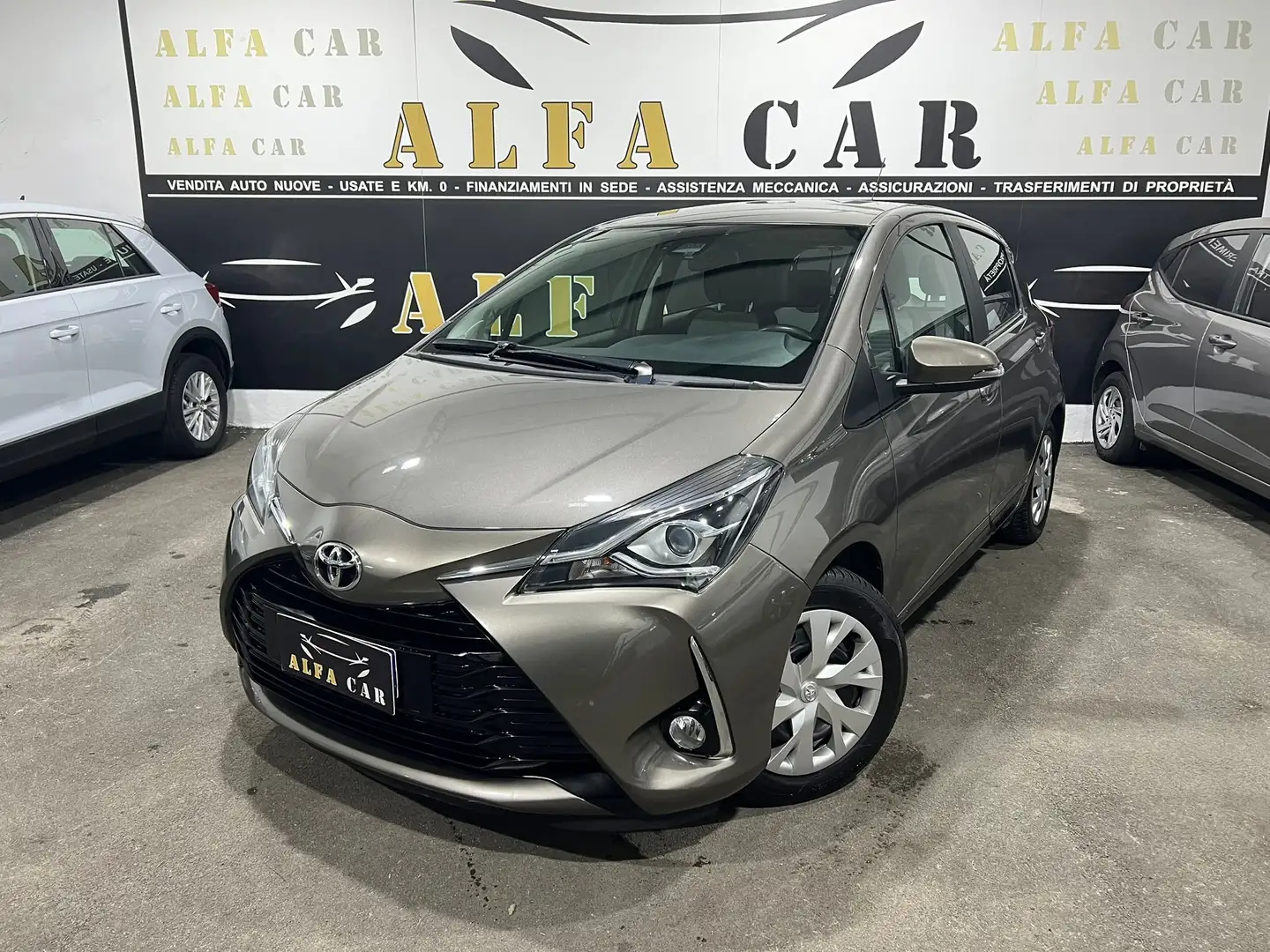 Toyota Yaris 1.0 70CV GPL 2018!!! FULL OPTIONAL!!! Grigio - 1